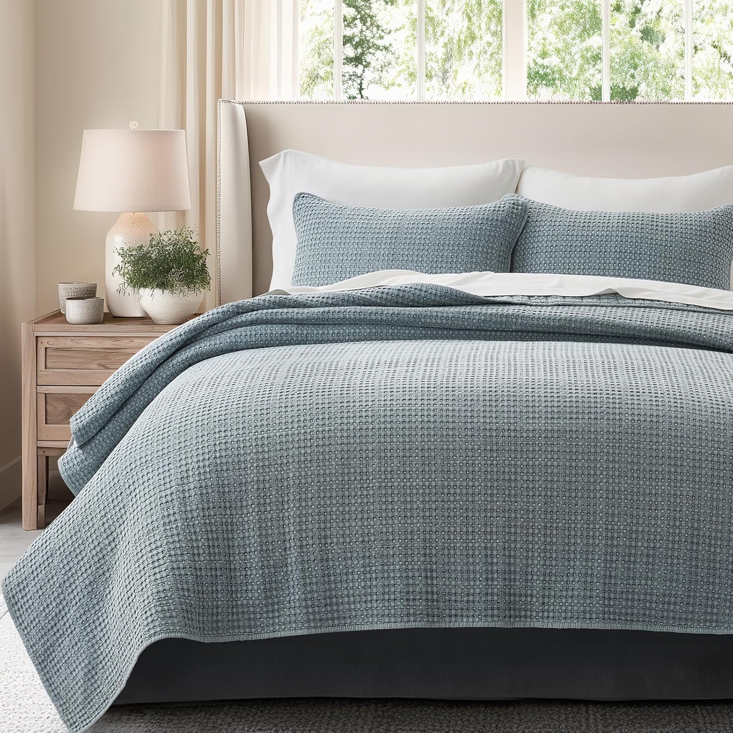 EverGrace Stonewashed 100% Natural Cotton Waffle Quilt Set Queen Size 3 Pieces, Soft, Breathable & Substantial Bedding, Quilted Coverlet Bedspread with 2 Shams for All Seasons, Blue Linen