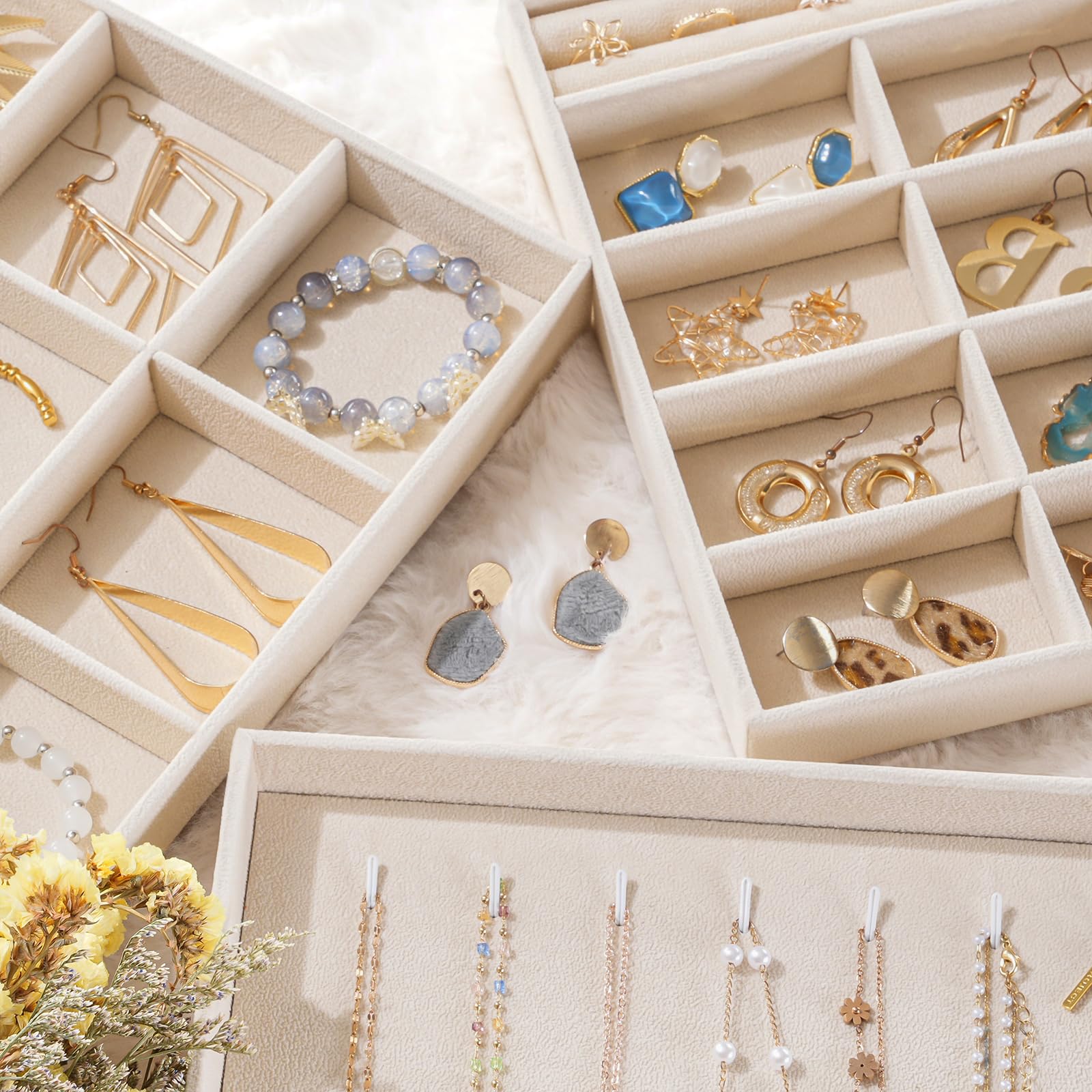 ProCase 3 Bandejas Organizadora para Joyería, Apilables para Cajón Tocador Armario, Exhibidor de Collares Pendientes Pulseras Anillos Relojes, Regalo Ideal para Mujeres y Niñas -Crema