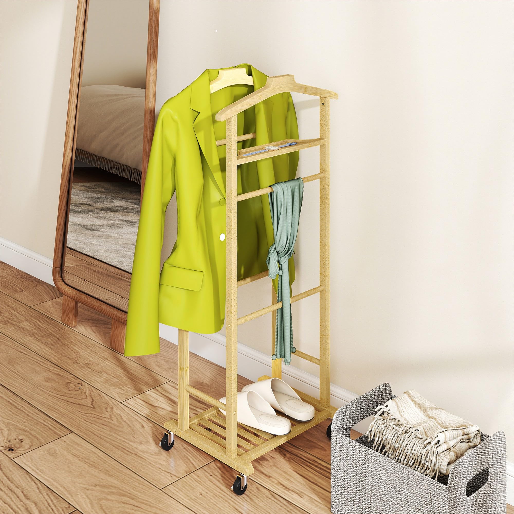 HOMCOM Valet de Chambre à Roulettes Bambou Double Cintre Bois Naturel | Portant à Vêtements, Tige à Pantalons, Plateau à Accessoires, Étagère, Porte-Manteaux, Chambre, Buanderie