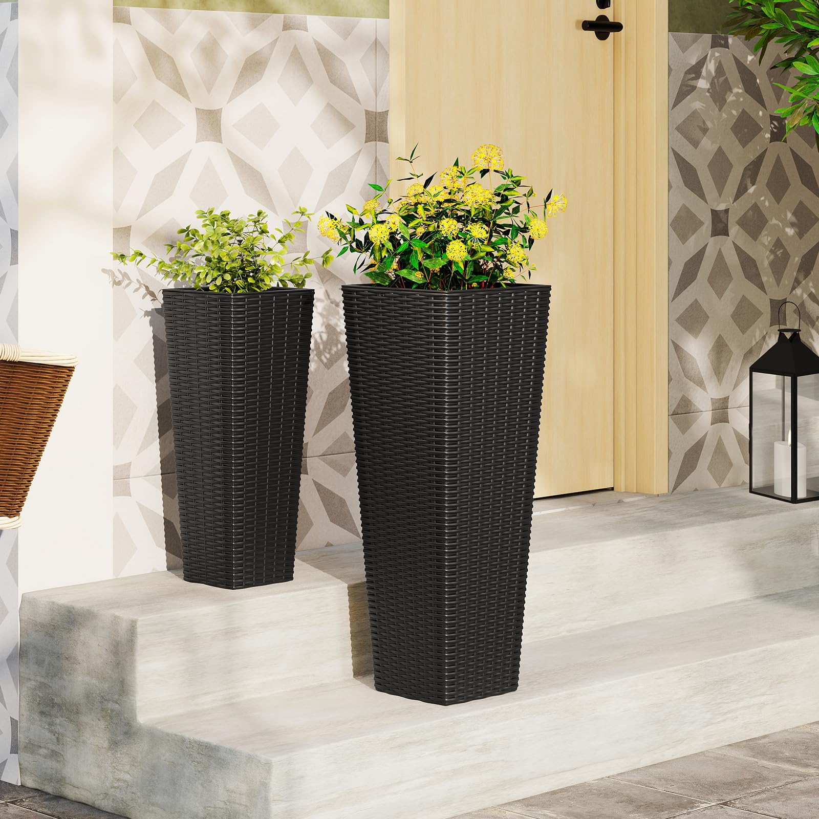 COSTWAY 2 Vasi Alti per Piante da Interno ed Esterno, Grandi Fioriere in Rattan con Vassoi Interni Rimovibili, Fori di Drenaggio, Fioriere Decorative per Giardino, Cortile e Balcone (Nero)