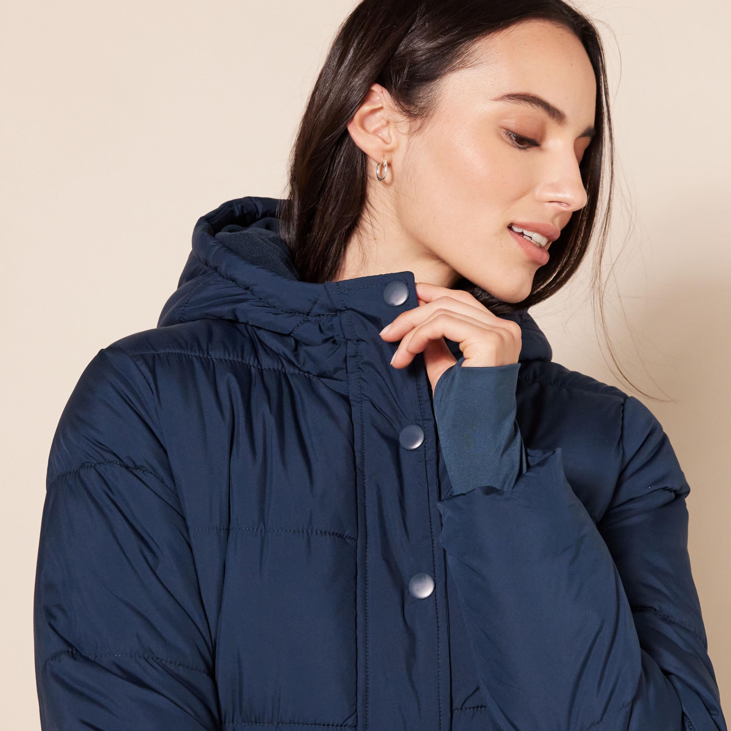 Amazon Essentials Piumino con Cappuccio a Maniche Lunghe Pesante (Taglie Forti Disponibili) Donna