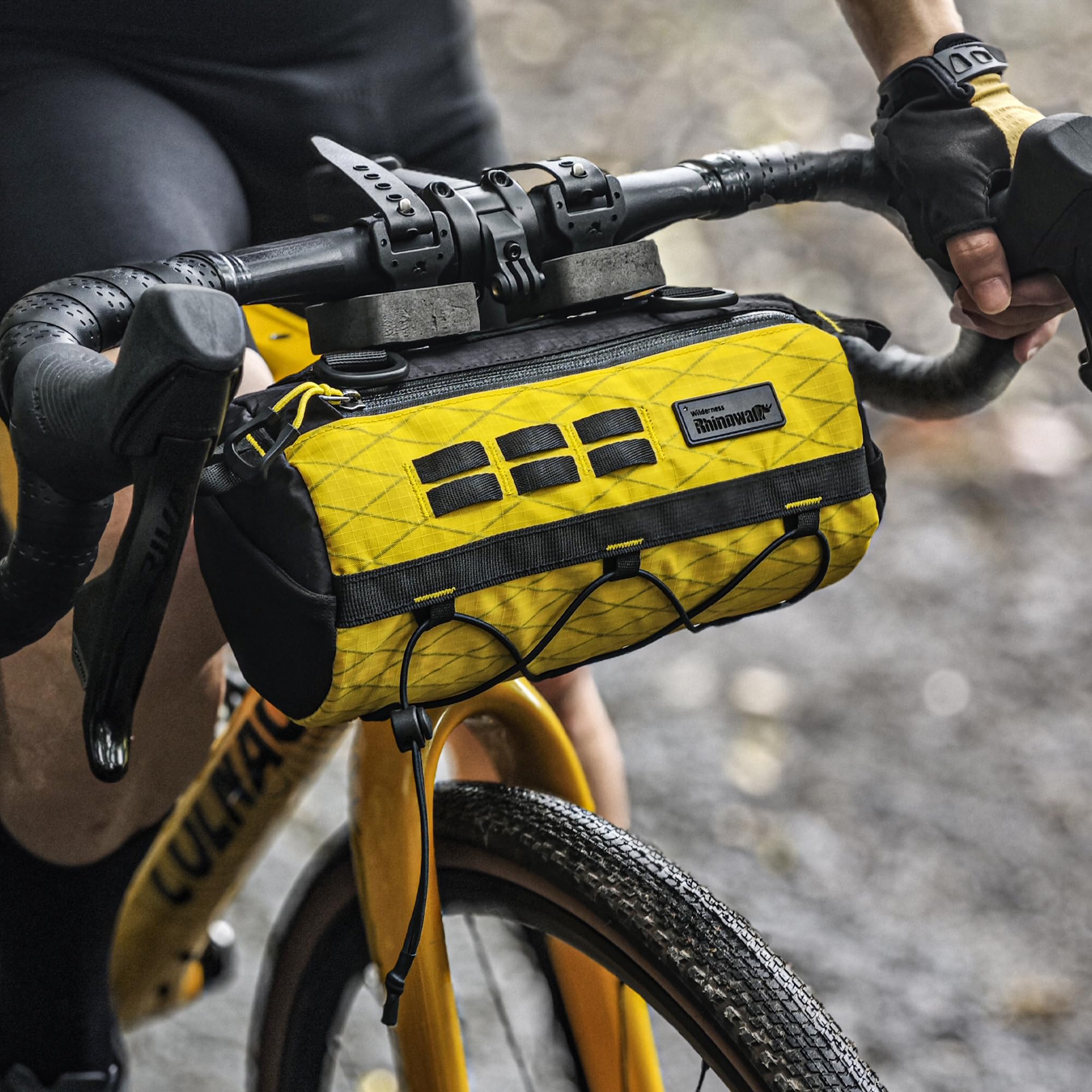 Rhinowalk Sacoche de guidon de vélo 2,8 l - Sac étanche pour tube avant avec support en EVA - Bandoulière incluse - Pour VTT, vélo de route et de banlieue (jaune)