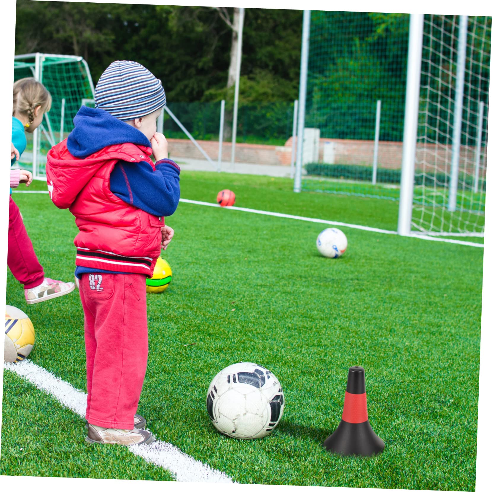 BESPORTBLE 10pezzi Coni di Allenamento per Calcio Segnaletica Sportiva Plastica Coni per Allenamento Visibili Vari Colori Attrezzatura Sportiva per Allenamenti e Giochi di Squadra