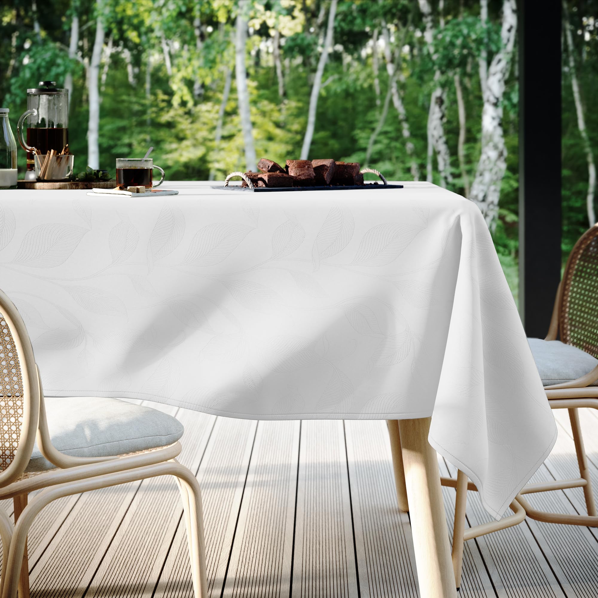 Tovaglia ovale, 140 x 240 cm, colore bianco, lavabile, per interni ed esterni, motivo vegetale Amalu
