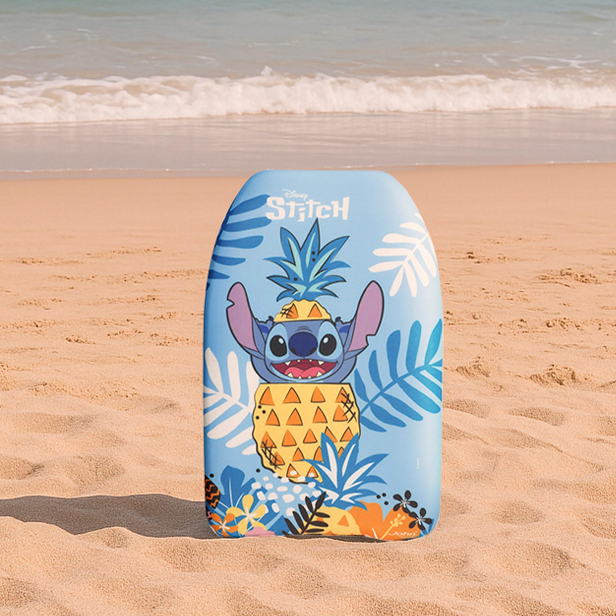 COLORBABY Stitch Tabla de natación 43,5x28,5x4 cm, Espuma EVA Ligera y Resistente, Modelos Surtidos, Diseño Oficial Disney de Stitch, para iniciarse en el Agua, A Partir de 3 años (77481)