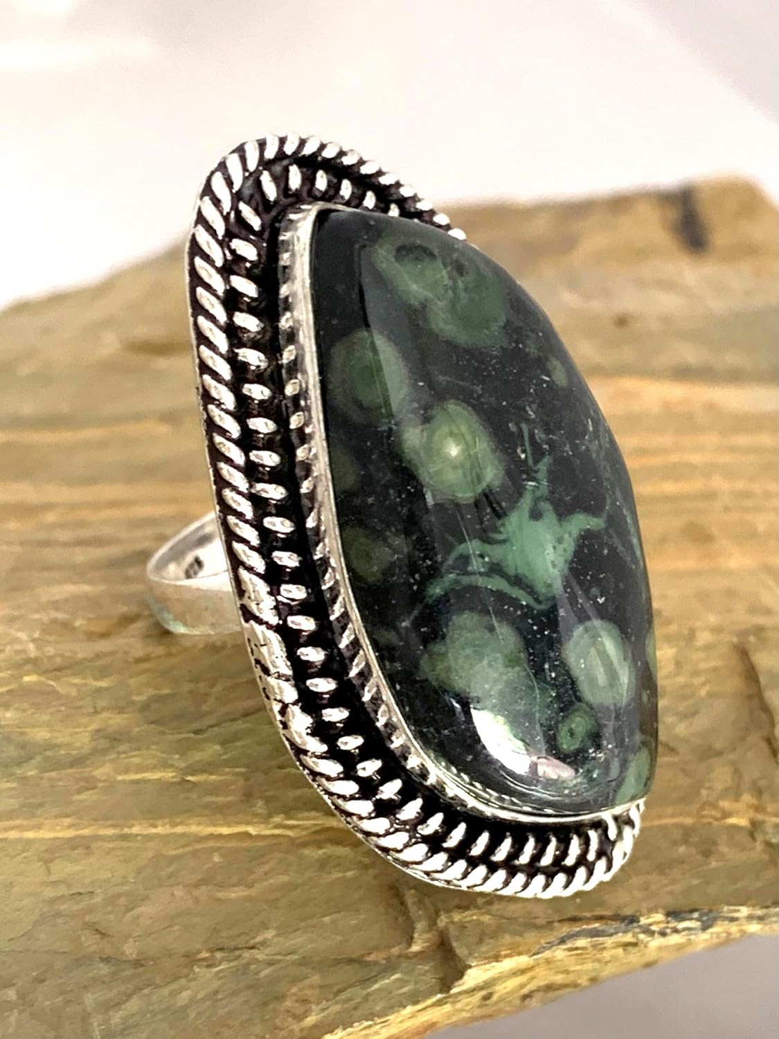 Neuroblasts- Green Fossilized KAMBABA JASPER (3.5 x 2.2 cm) Natural Gemstone, Oxidized 925 Sterling Silver, Handcrafted Ring Sz 7.5 Jewelry. - Image 4