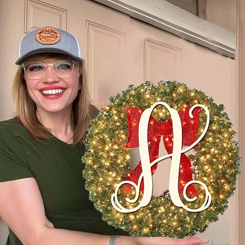 Corona de Navidad de apellido personalizada de 16 pulgadas con lazo iluminado, luces LED, 26 letras preiluminadas de abeto para puerta delantera,