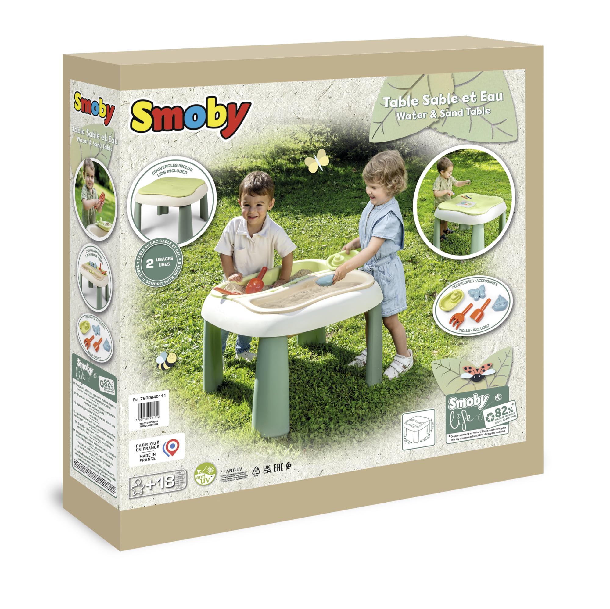 Smoby Life - Tavolo con Sabbia e Acqua - 2 vassoi Rimovibili, Paletta, rastrello, Barca, formine per Sabbia - Giocattolo per Uso Esterno - Materiale Riciclato - dai 18 Mesi - Prodotto in Francia