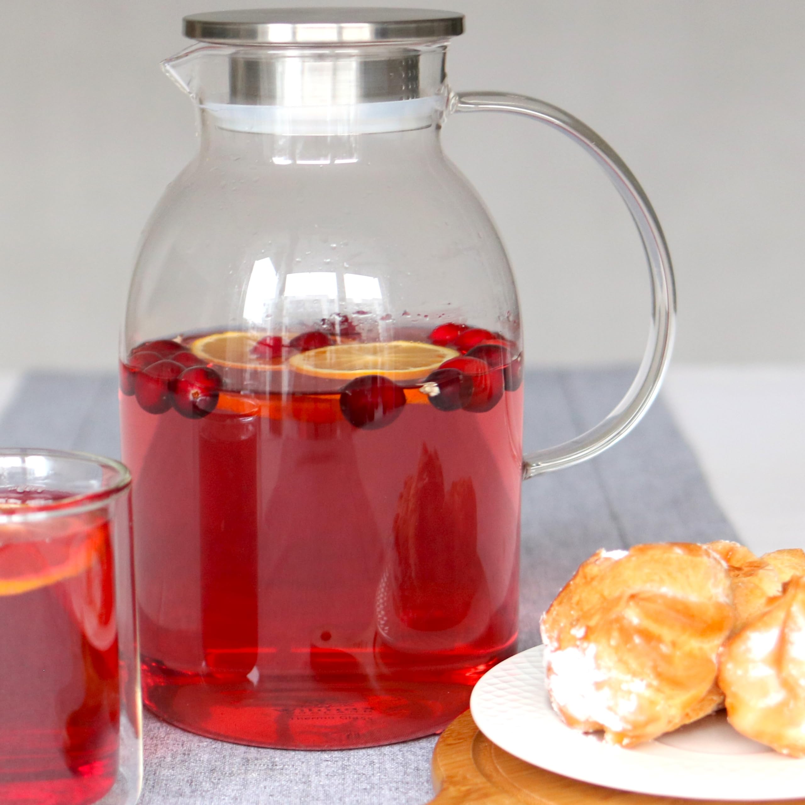 Wilmax Brocca in vetro 2,1 l con 6 bicchieri da 320 ml in un set - Set per bevande - Brocca per succhi, acqua, tè freddo, latte - Lavabile in lavastoviglie - Brocca in vetro