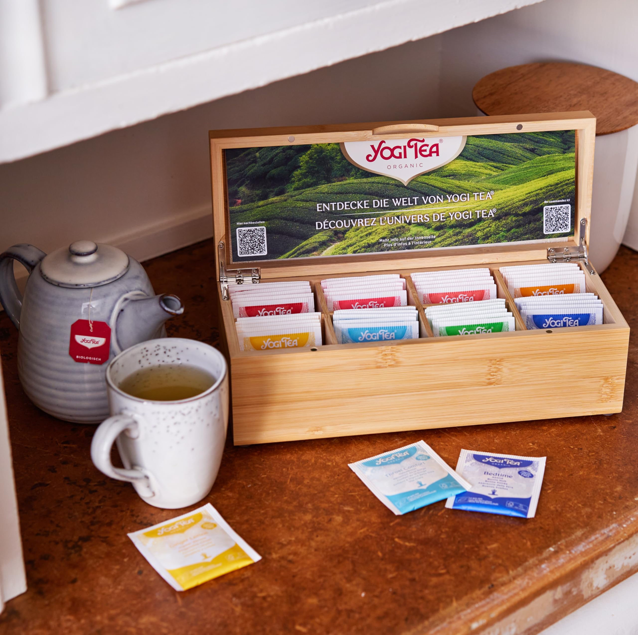 Yogi Tea Bio Tee Geschenkbox Bambus - Kräutertee, Chai, Schwarztee Set - 48 Teebeutel (8 Sorten)