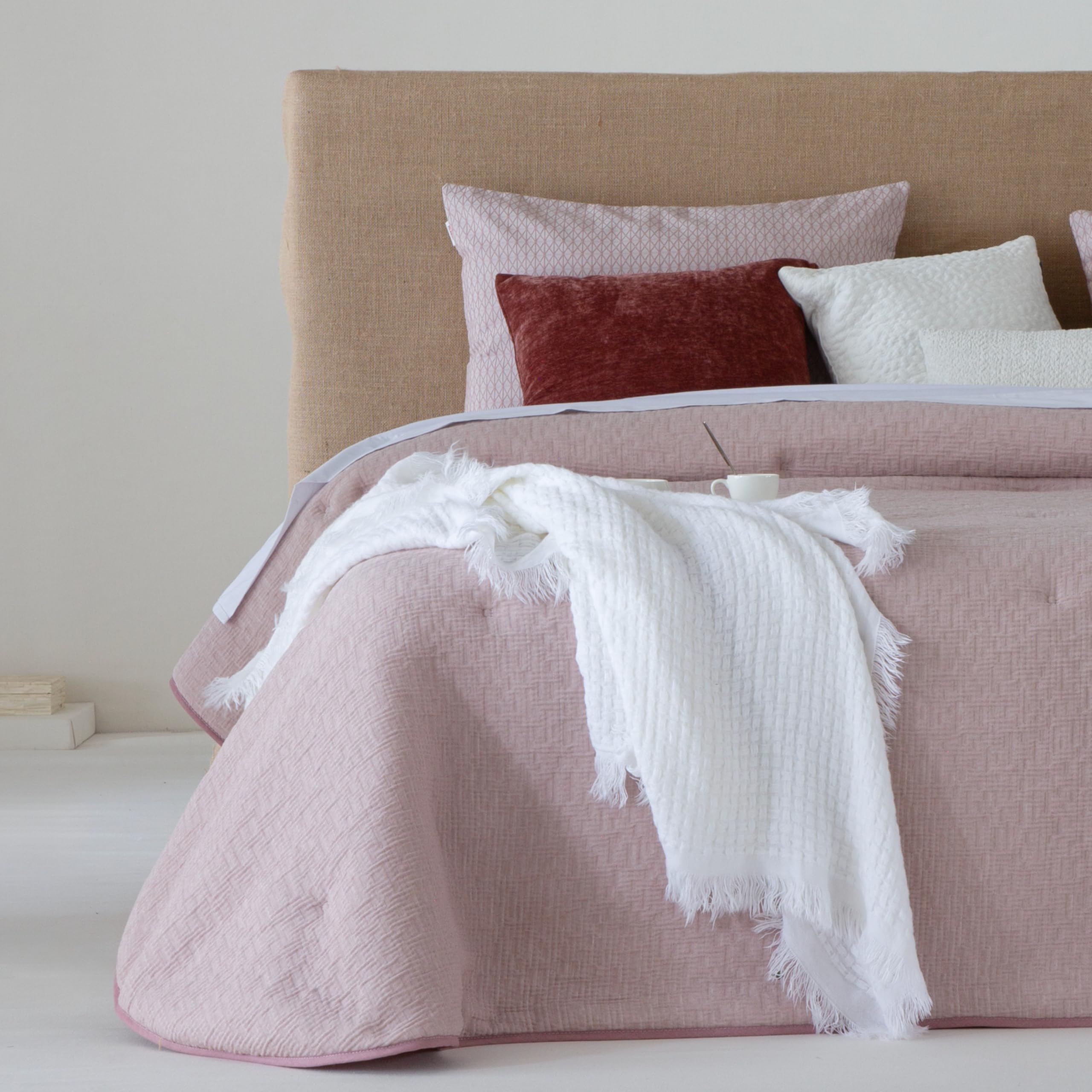 Henko – Edredones Nórdicos y Conforters | Edredón Nórdico Naelis Rosa | Cama 90 cm | Acolchados Decorativos de Invierno | Suave y de Fácil Lavado