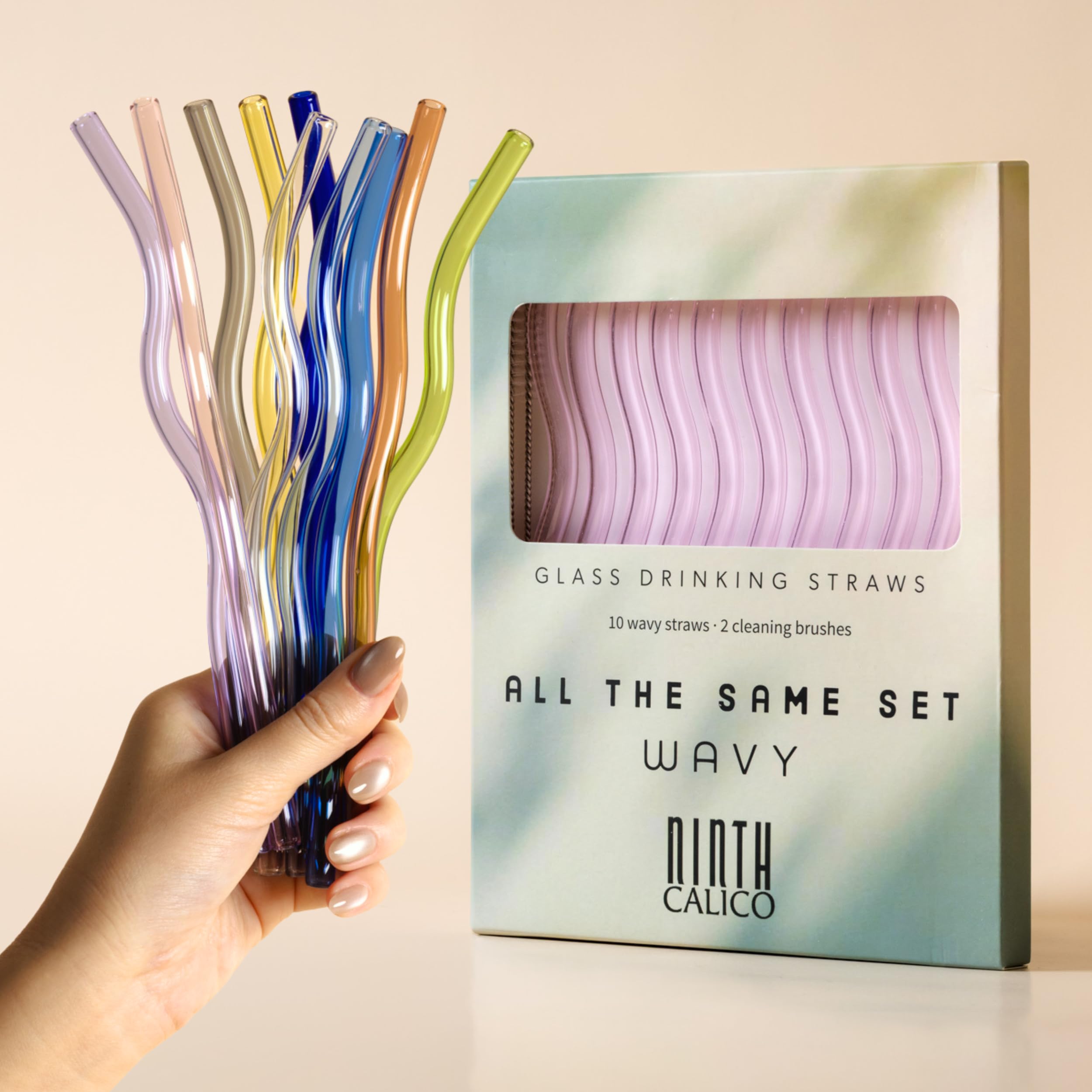 10-Pack Wavy Reusable Glass Drinking Straws – Colorful, Durable, Shatter-Resistant – Includes 10 Wavy Straws & 2 Cleaning Brushes – For Smoothies, Iced Coffee (Light Pink)