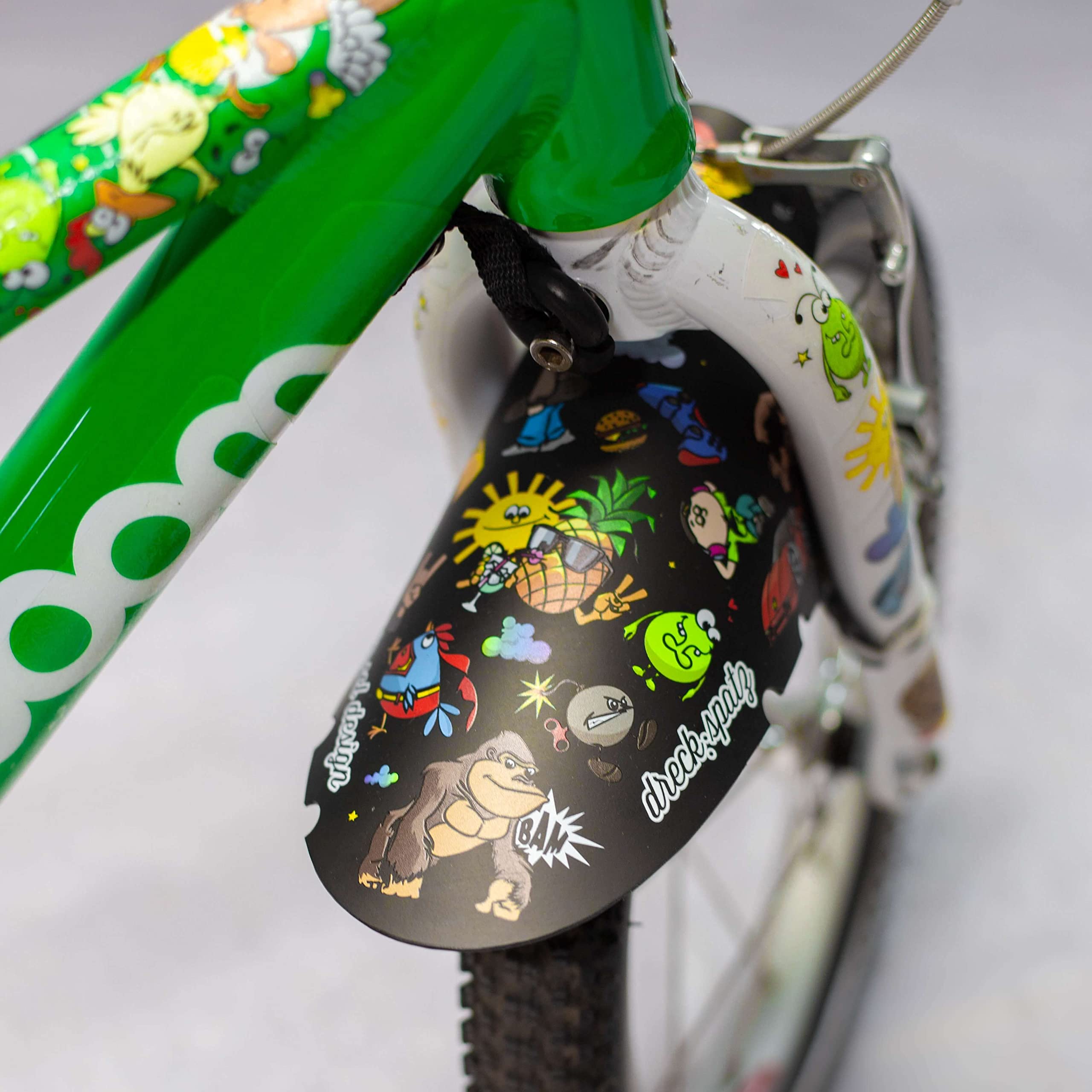 Riesel Design® - Set bestehend aus Schutzblechen für vorn und hinten für Kinderfahrrad und Rahmenschutz Folie - 14-18 Zoll (Kiddo stickerbomb Set)