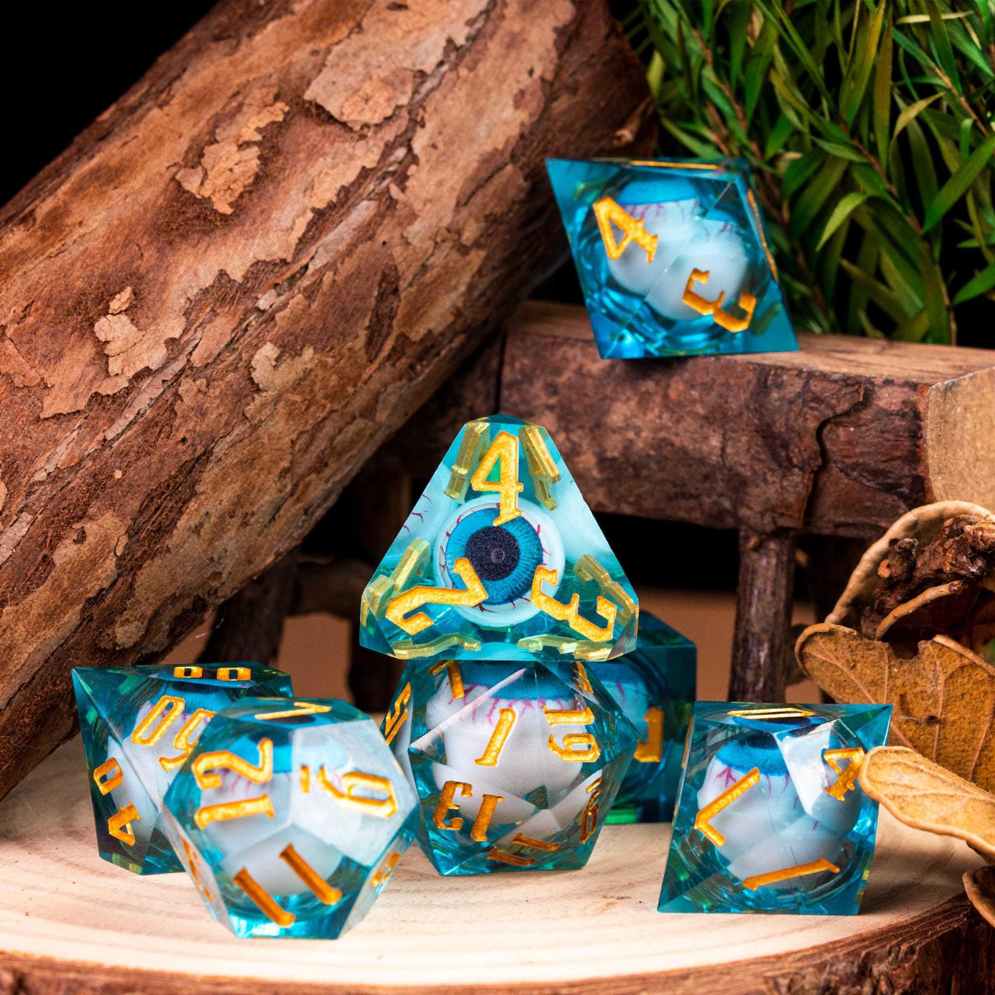 Set di dadi Occhio liquido blu