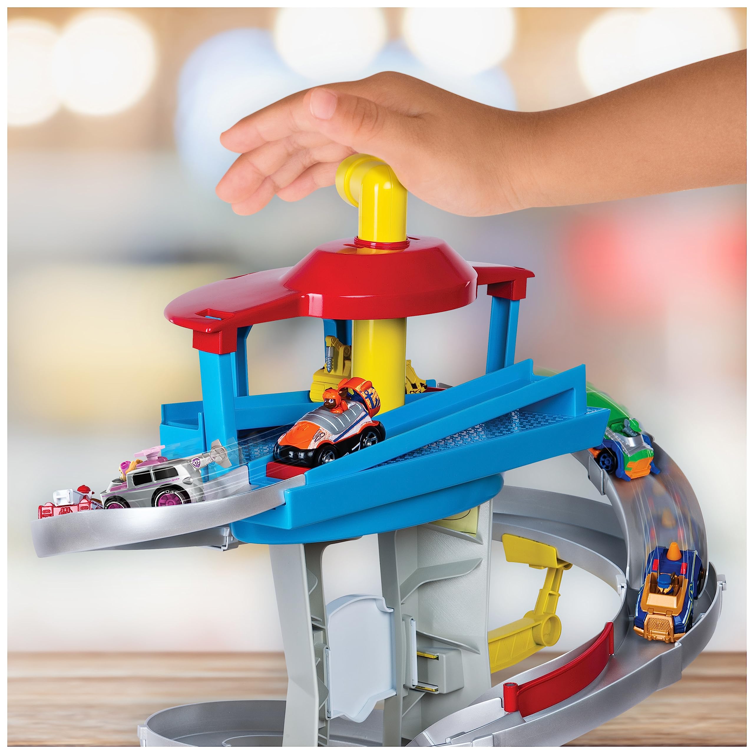 PAW PATROL 6058281 - True Metal Adventure Bay Spielset mit 2 Metallfahrzeugen im Maßstab 1:55