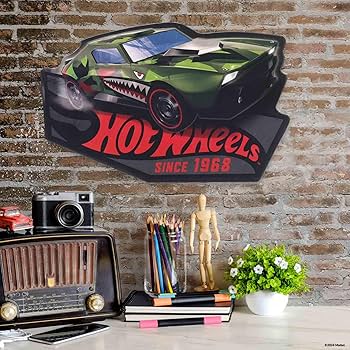 Hot Wheels Ozone Rocks Funny Car XL 新品 Amazon.com: Mattel Hot Wheels Green Shark Car Embossed Metal