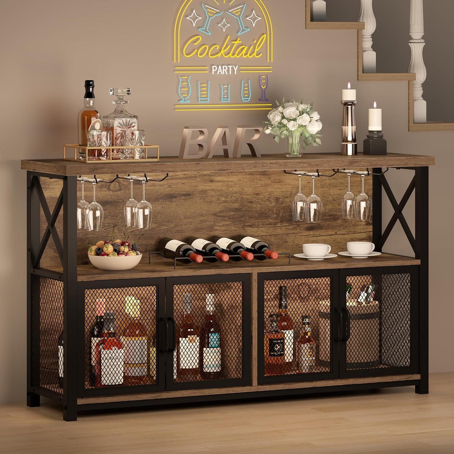 KLAXON Wooden Bar Cabinet in a living room setting, showcasinhönnun þess og geymslueiginleikar.