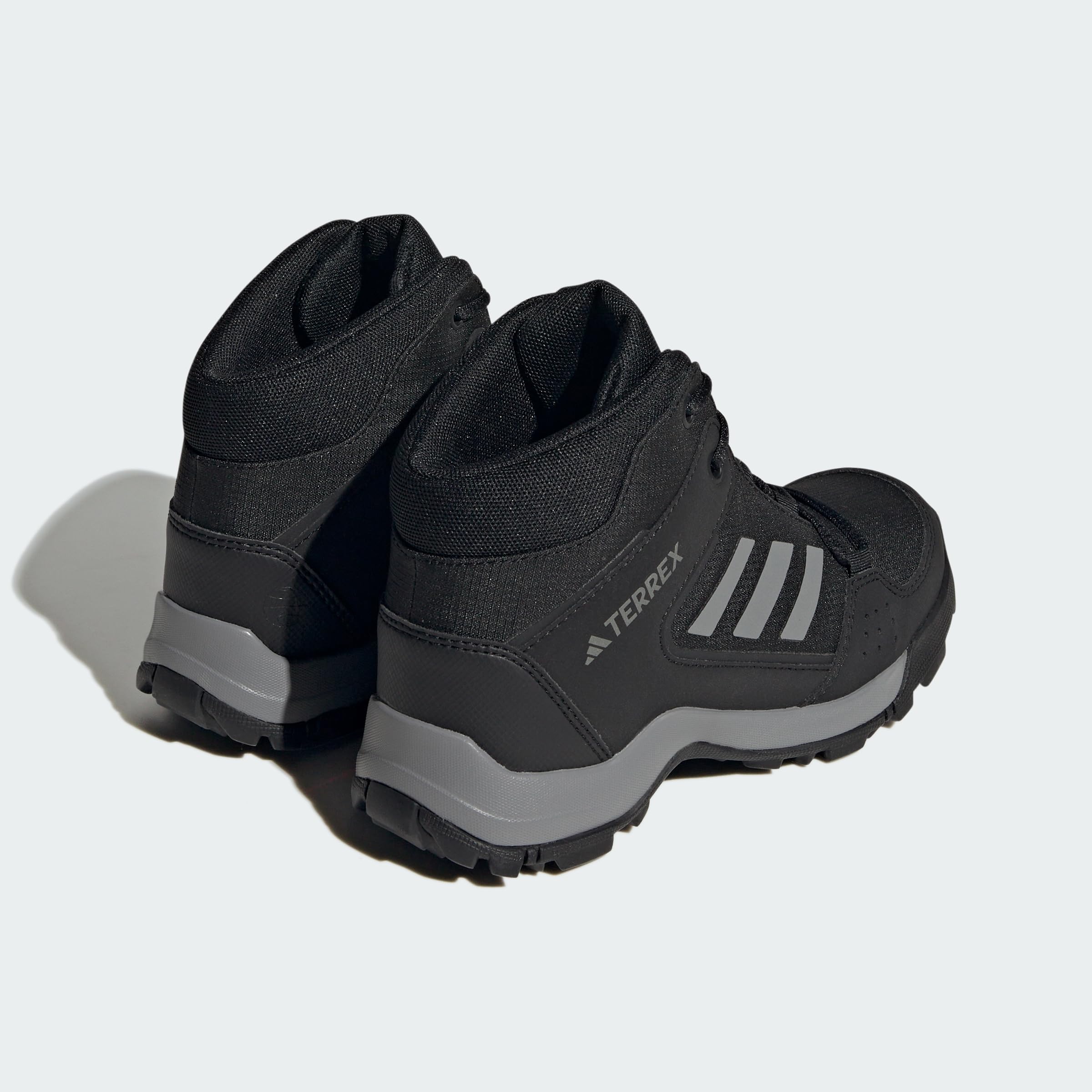adidas Dziecięce buty trekkingowe Terrex Hyperhiker Mid w kolorze czarnym