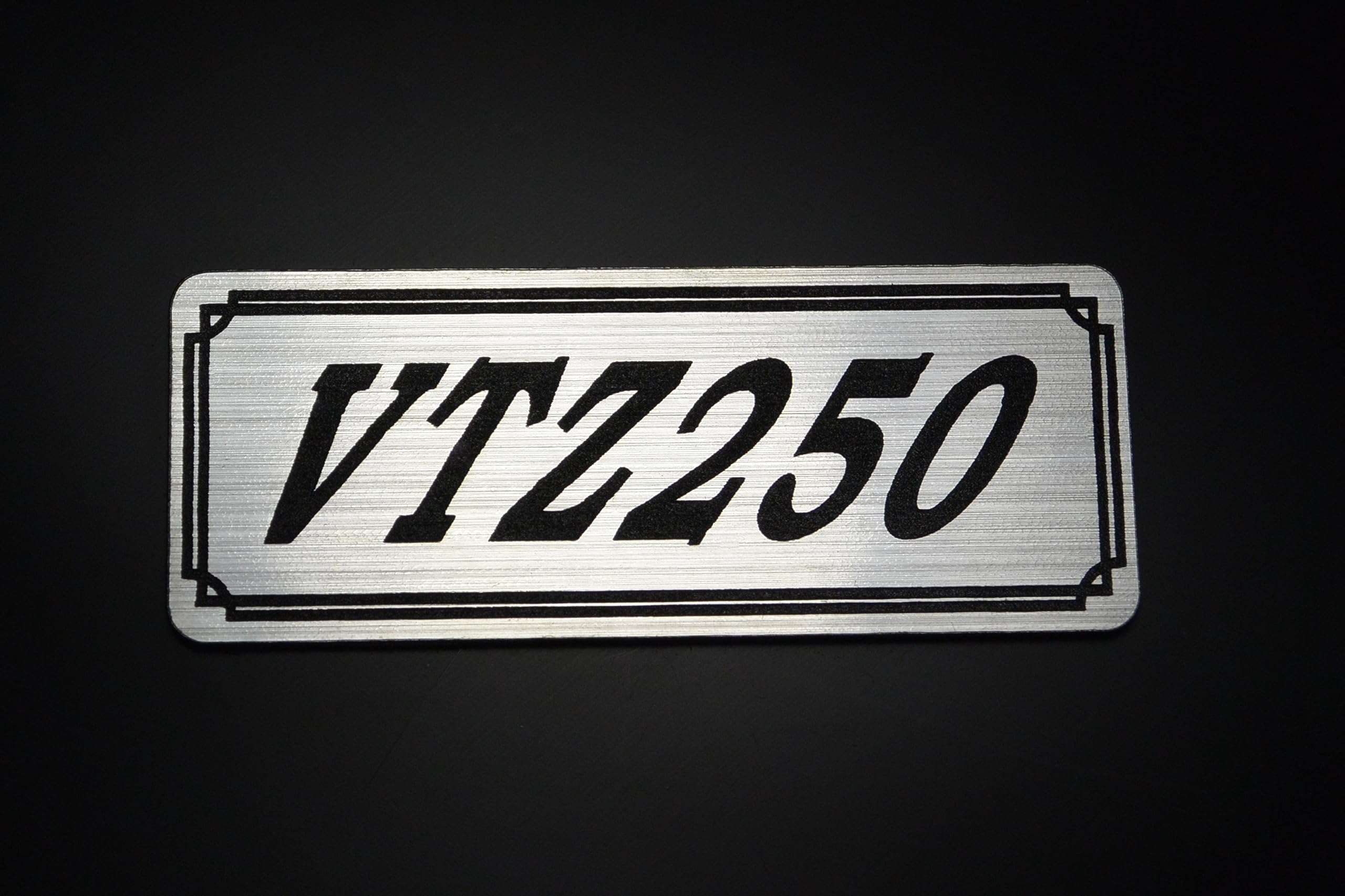 Amazon.co.jp: EE-241-2 VTZ250 銀/黒 オリジナル ステッカー パーツ