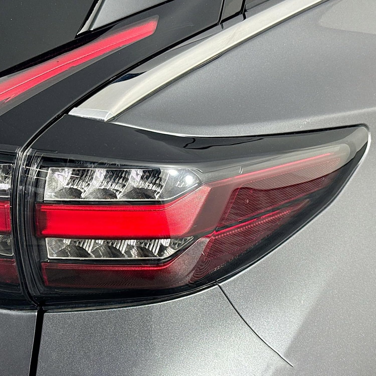 Huray Right LED Outer Tail Light Fit for Nissan Murano 2019-2024 RH Taillight Back lamp Rear Brake Lamp Assembly Replacement Accessory Replacement for NI2805127 (Passenger Side)