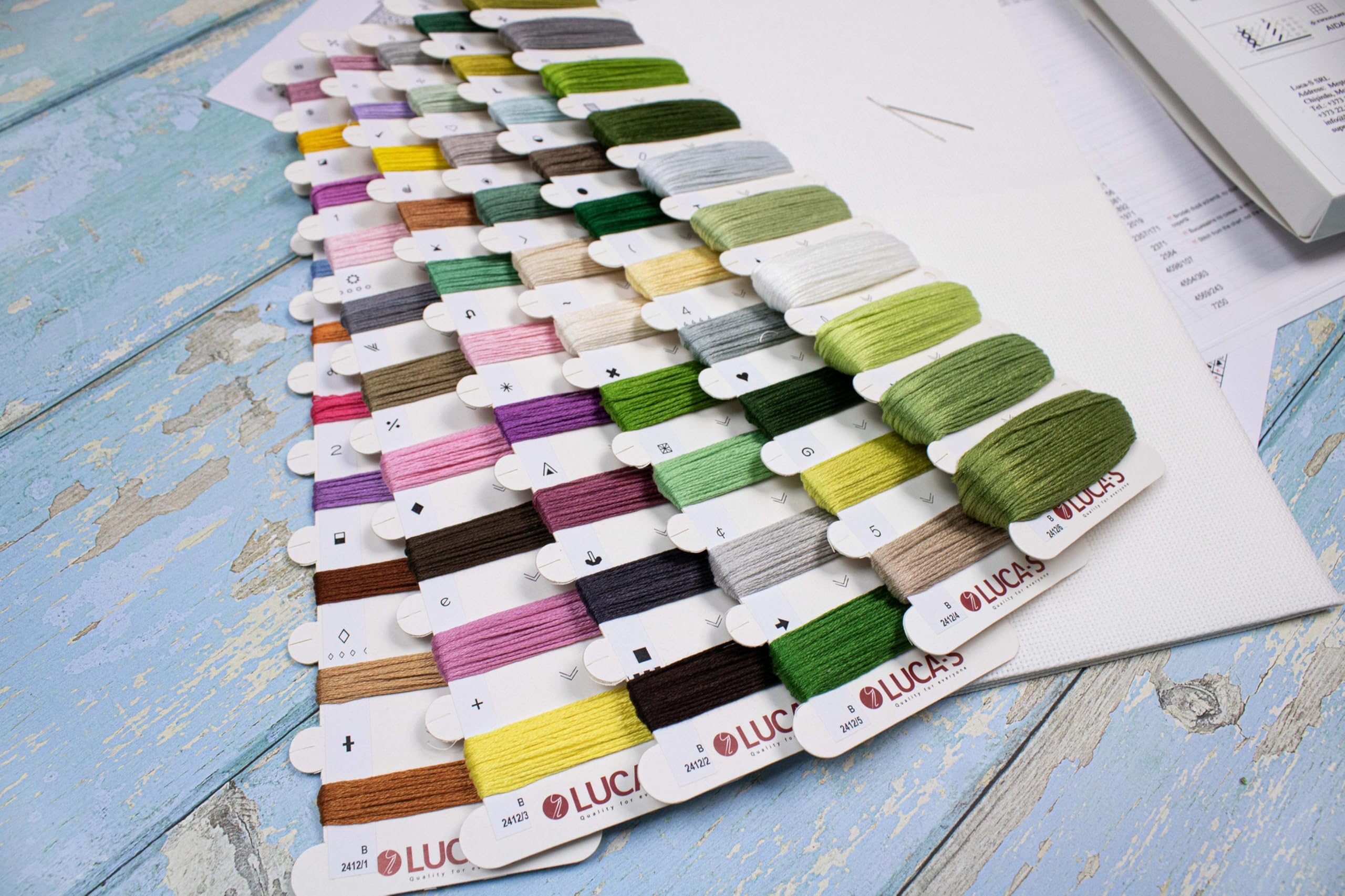 Kit de punto de cruz Luca-S Gold - Cottage Garden, B2412