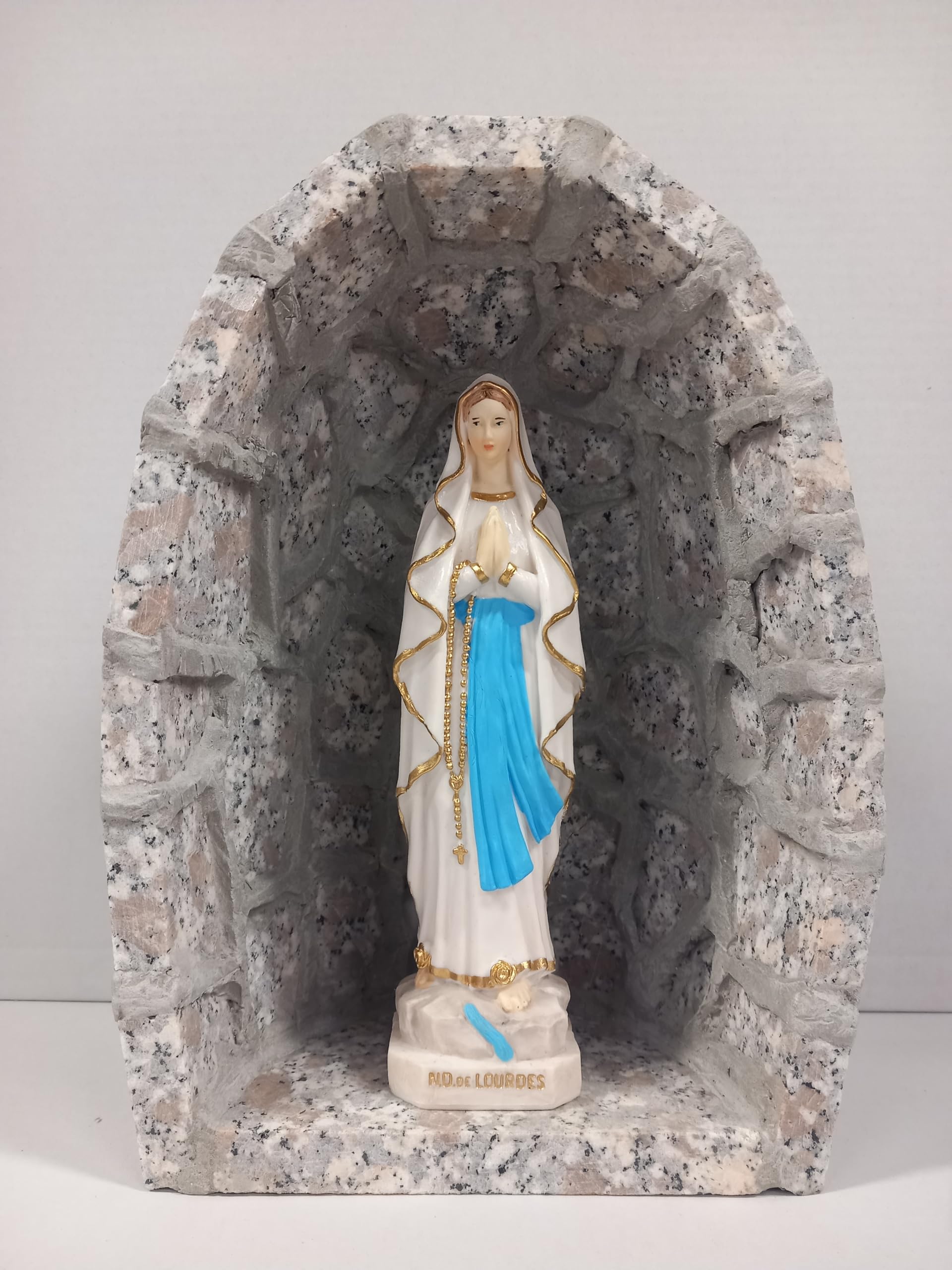 Generico ArteSacraCaravaggio Grotta artigianale realizzata in granito grigio cm 31 x 22 con statua della Madonna di Lourdes da cm 22 in PVC realizzata interamente a mano