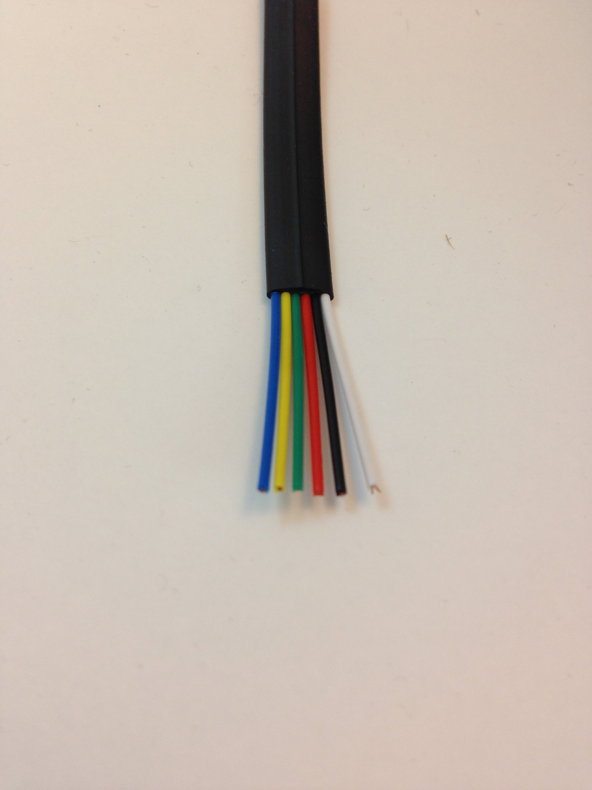 CES 6 CONDUCTOR 26AWG FLAT,1640FT / 500METERS, NON-INSULATED JACKETED STRANDED 100% COOPER WIRE