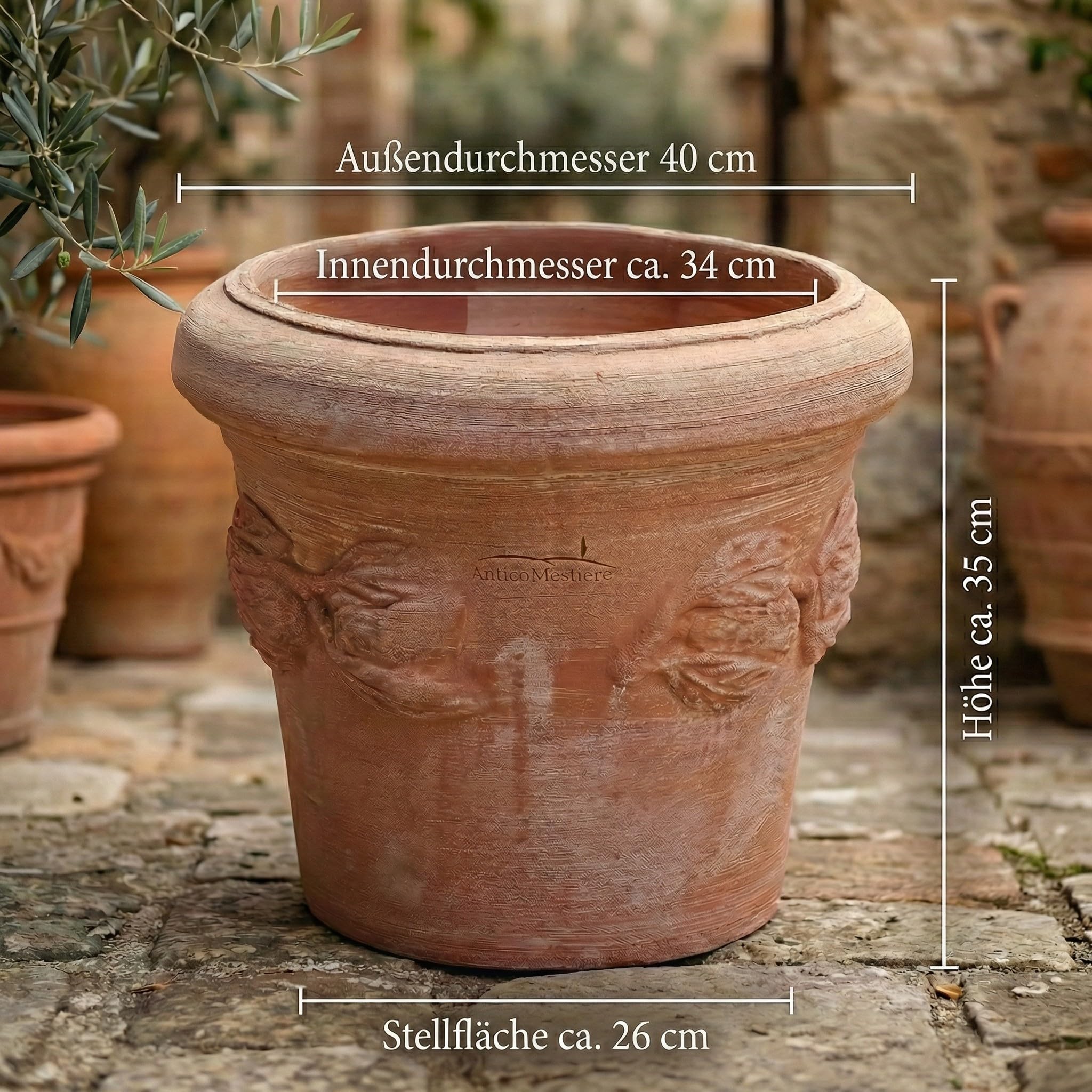 Teramico Pflanzgefäß Limoni, italienisches Terracotta, inkl. Teller (40cm) | Wunderschön detailliertes Terracotta Pflanzgefäß aus originaler Handarbeit. Ideal für Ihre Gestaltung von Haus & Garten.