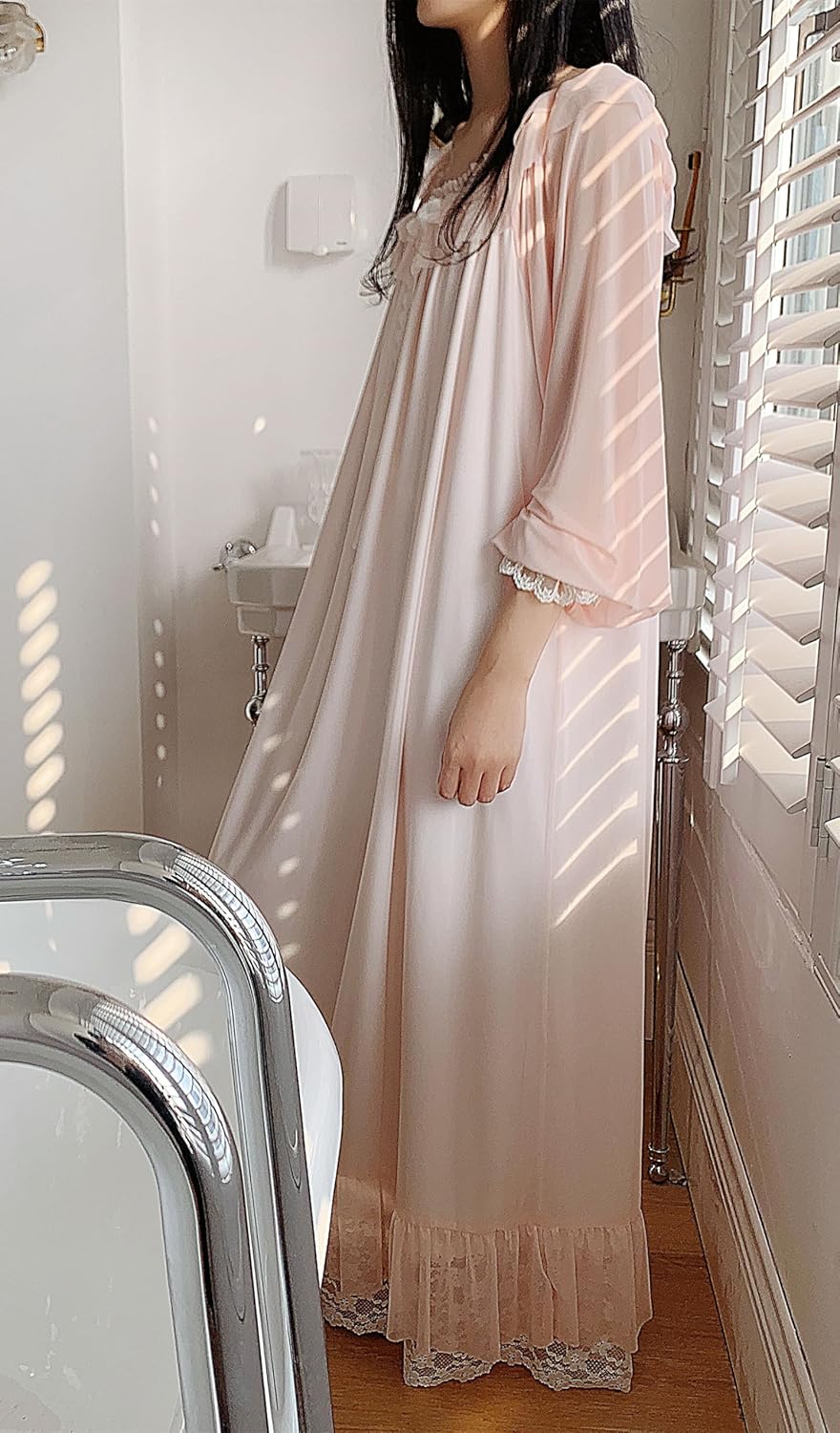 Women's Lace Vintage Victorian Nightgown Long Sleeve Sleepwear Nightdress - Image 2