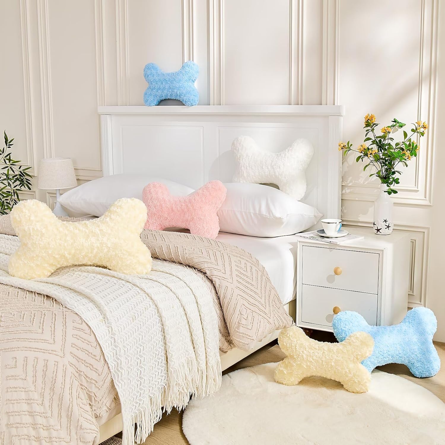 Bone Pillow Cute Bone Shaped Decorative Throw Pillows Aesthetic Home Decor Pillow Pet Pillow Plush Cushion for Bed (Cream, 19 Inch)