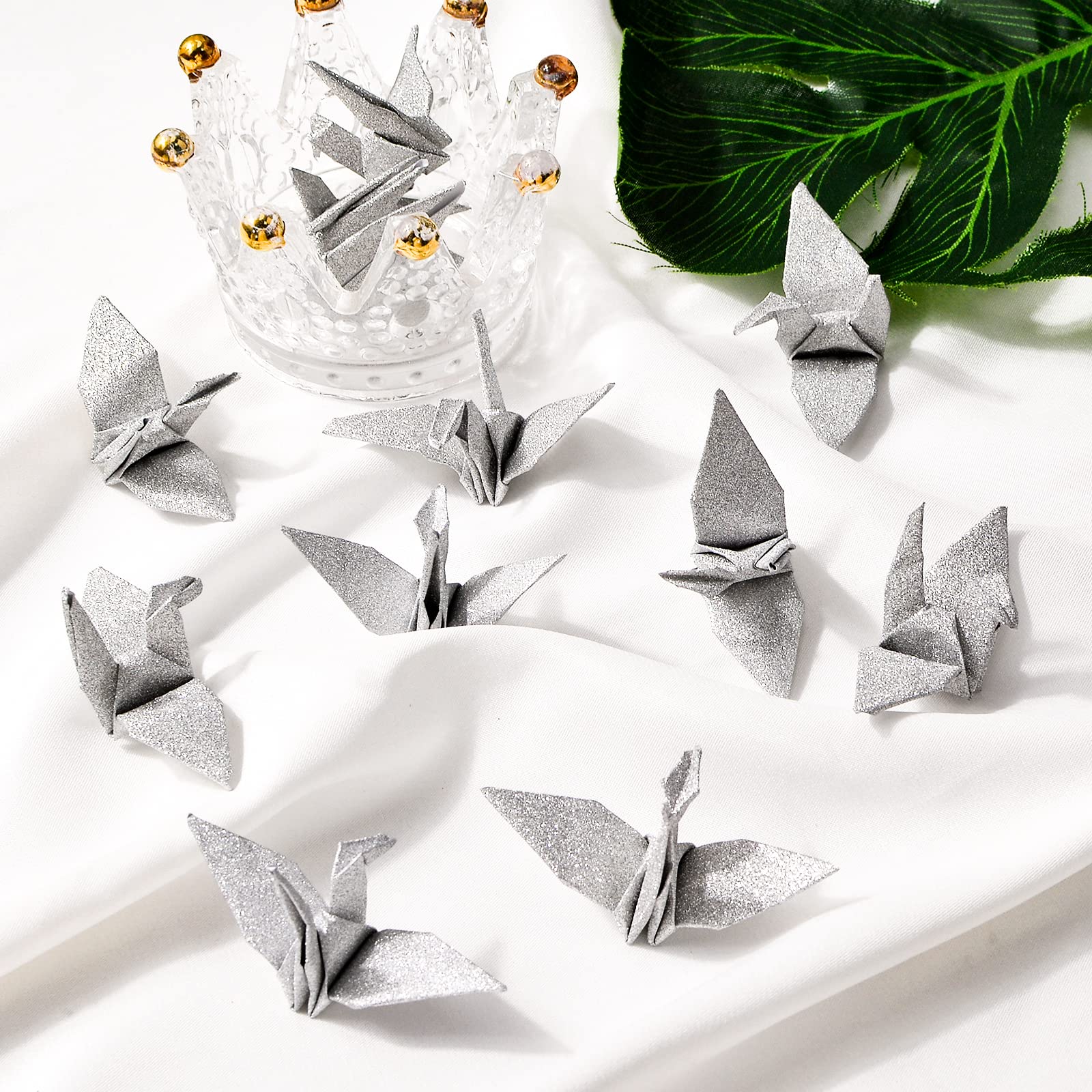 Japanse Origami Papieren Kraanvogels, Symbool Van Geluk, Fortuin En Een