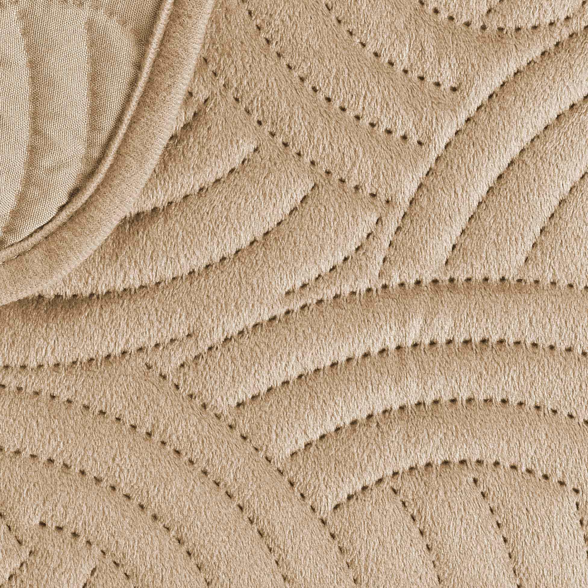 Douceur d'Intérieur, Gesteppte Tagesdecke (240 x 260 cm) und 2 Kissenbezüge (60 x 60 cm) Solange Leinen, einfarbig, Mikrofaser | Samt-Effekt, sehr weich und bequem
