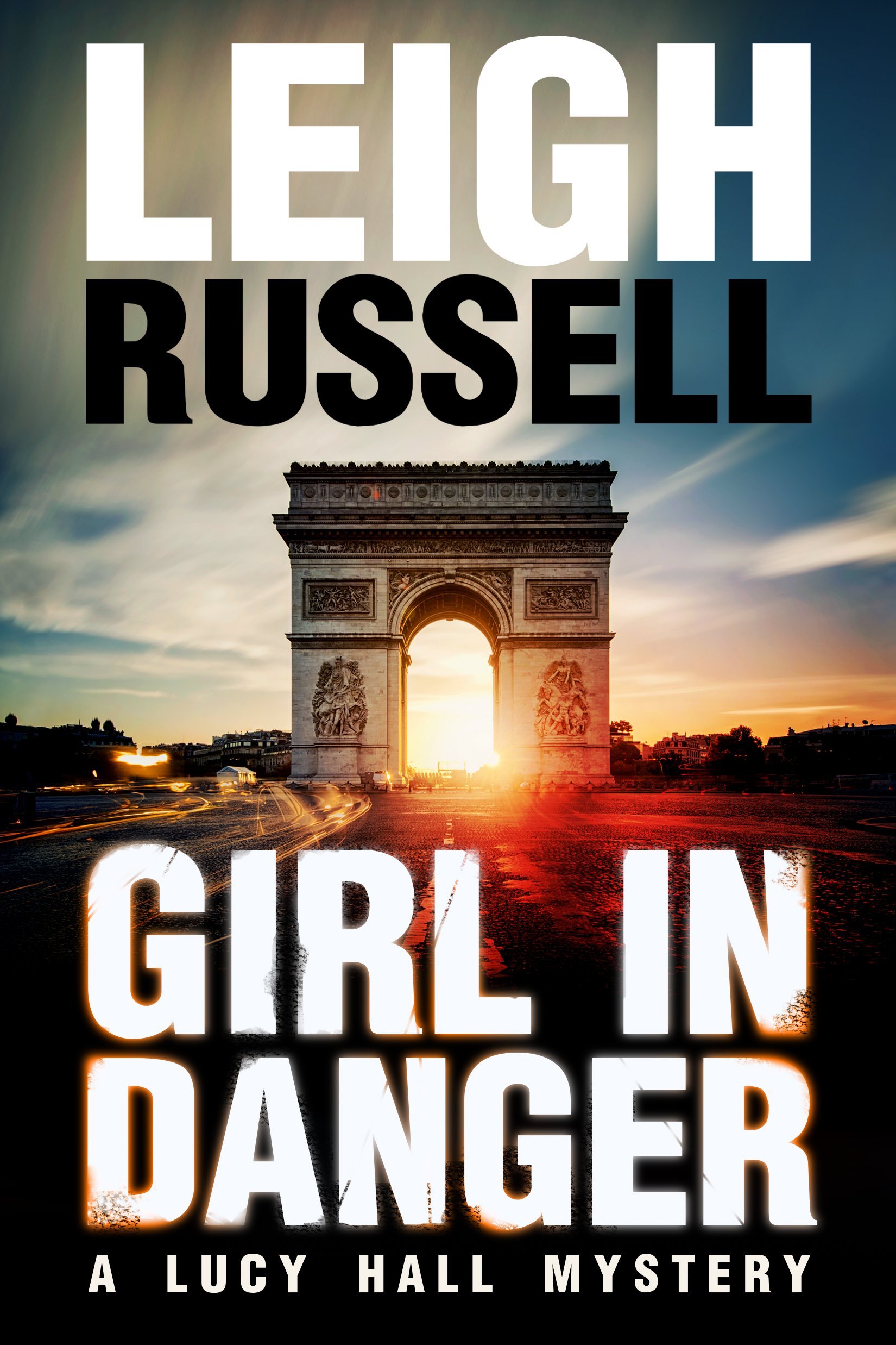 Girl in Danger (A Lucy Hall Mystery Book 2) (English Edition)