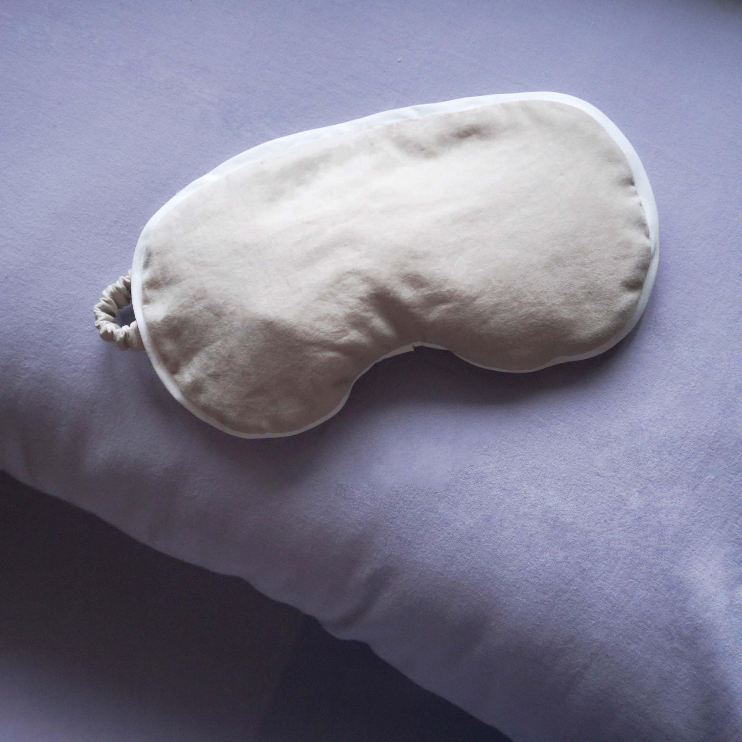 Loom Beige Natural Mustard Seed Weighted Eye Mask — Amazon image 2