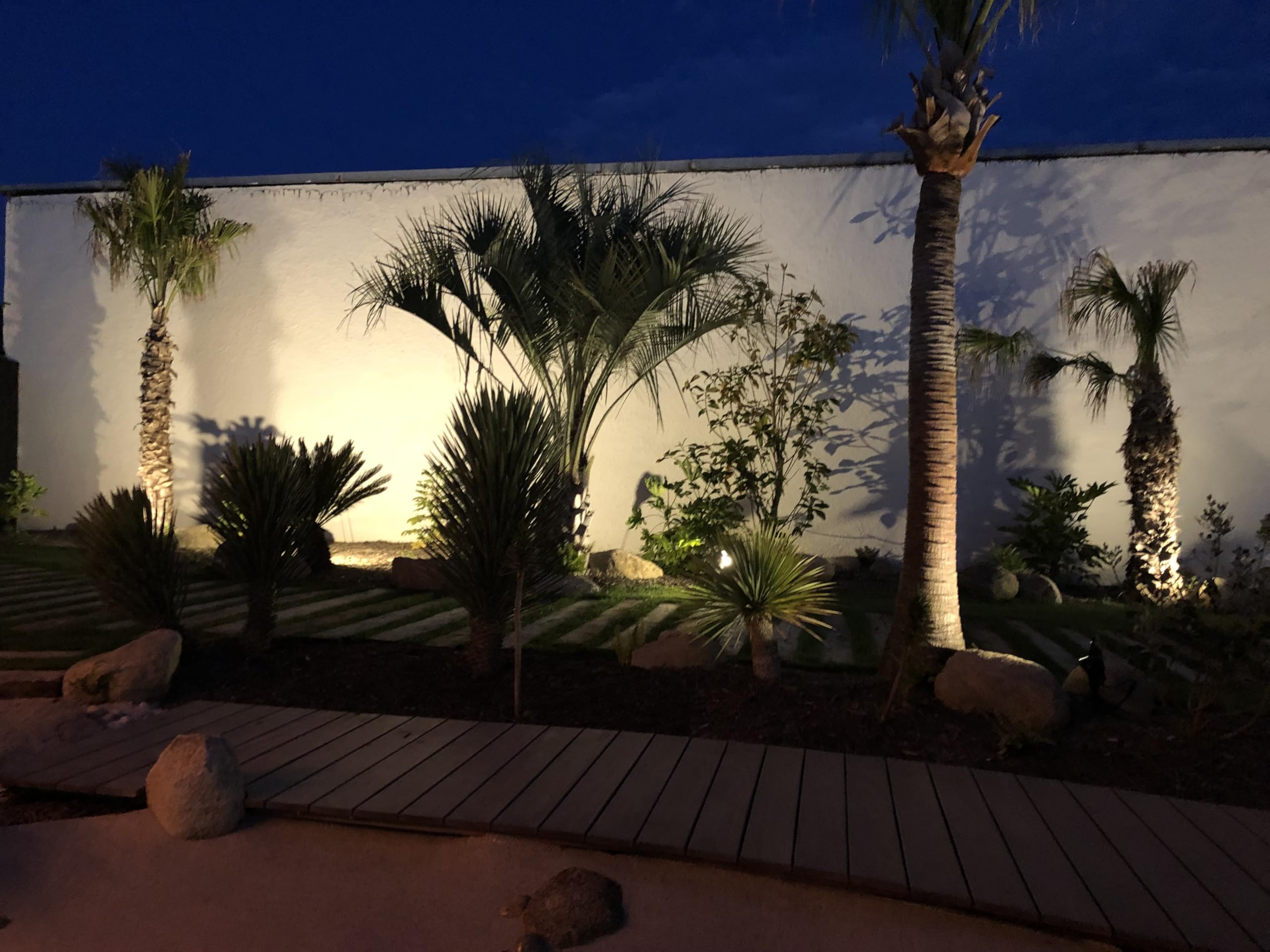 LED Gartenstrahler 6,5 W 230V Schwarz mit Erdspieß