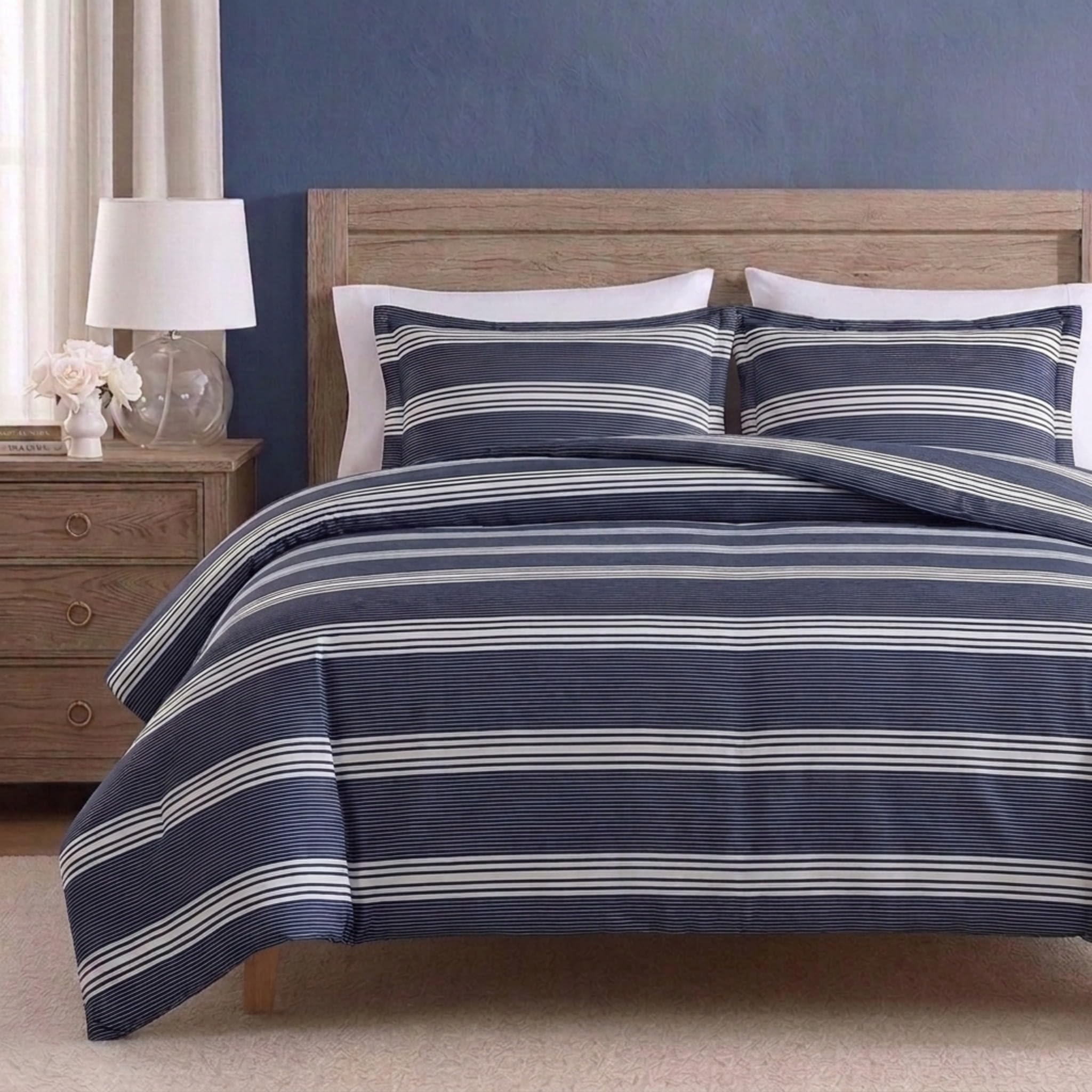 Nautica - Queen Size Comforter Set with Matching Sham | Soft and Cozy, All-Season Comfort, Lightweight Warmth, Bedroom Layering, Easy Care, Everyday Bedding Essential