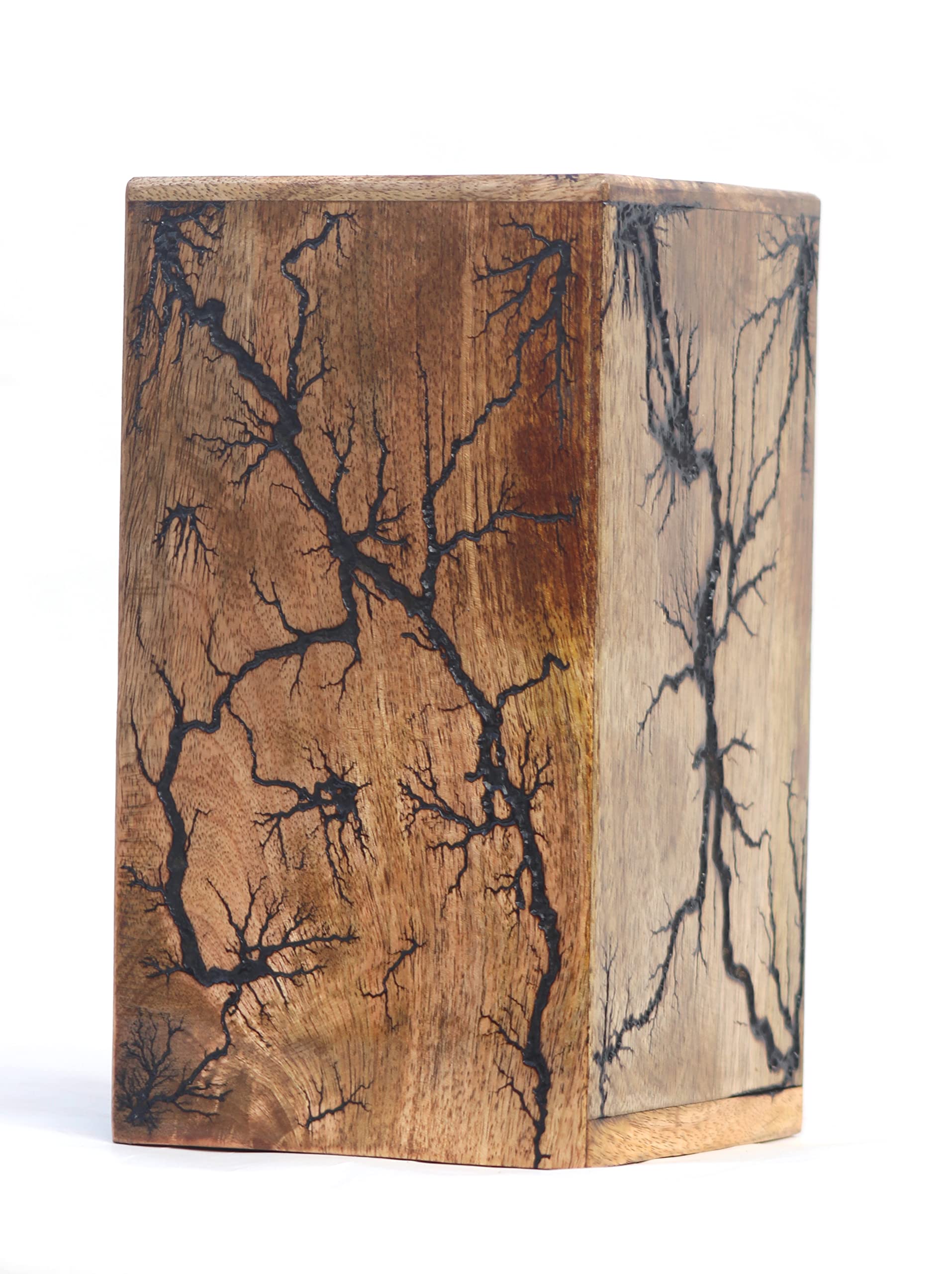 Urne funéraire en bois Lichtenberg, noblesse de l'artisanat