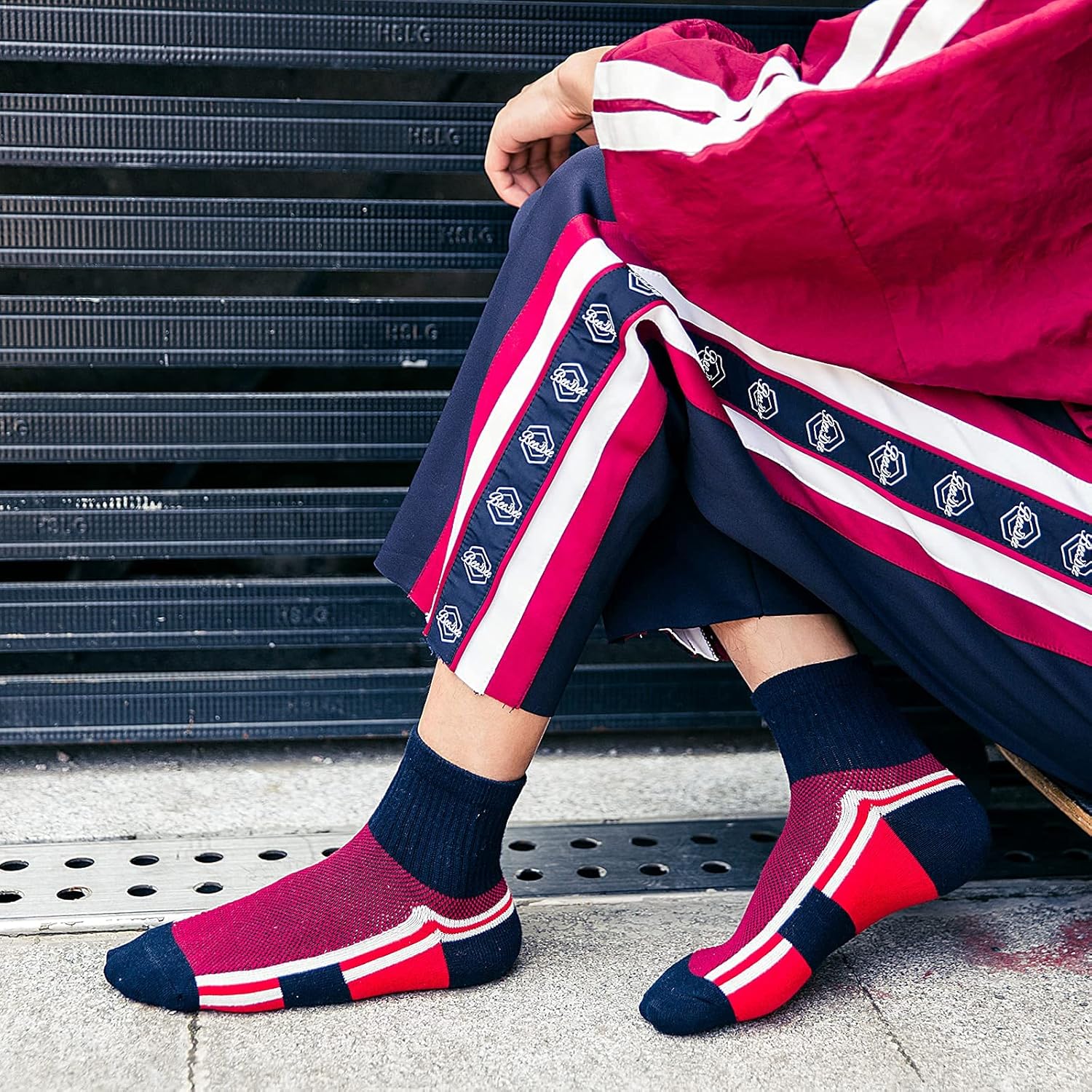 J.WMEET Men's Quarter Ankle Socks Athletic Running Hiking Cushion Performance Ventilation Sports Cotton Socks 6 Pack - Image 4