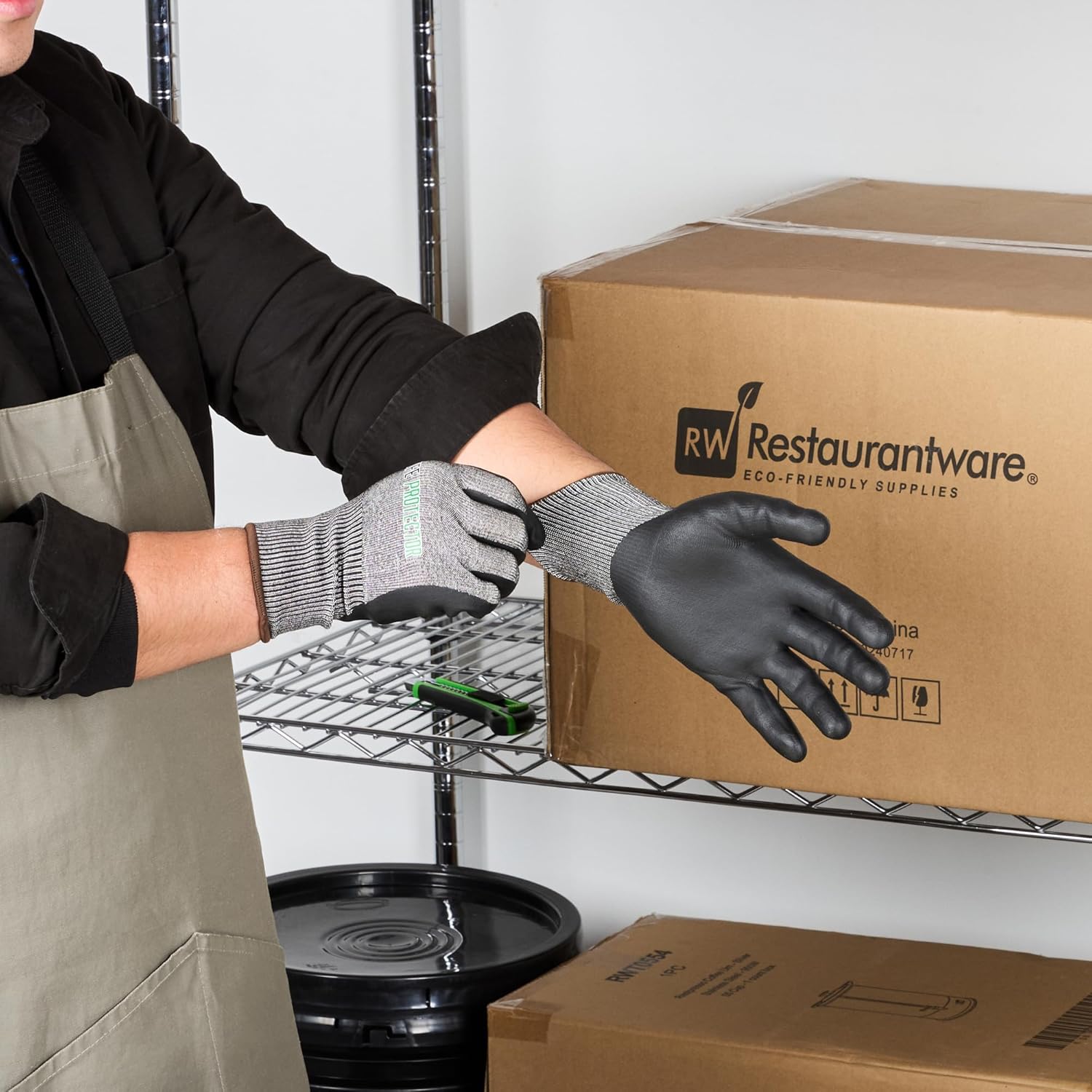 Restaurantware-Life Protector HPPE Large Safety Work Gloves, 1 Pair Of Gloves With Nitrile Coating On Palm And Fingertips - Cut-Resistant, 15-Gauge, Gray Nylon And Spandex Protective Handwear