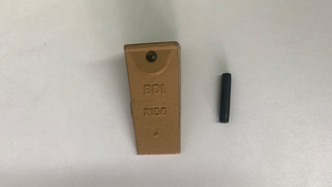 X156 5 Pack Dirt Teeth Hensley Style Bucket Teeth/Tooth & 5 P156