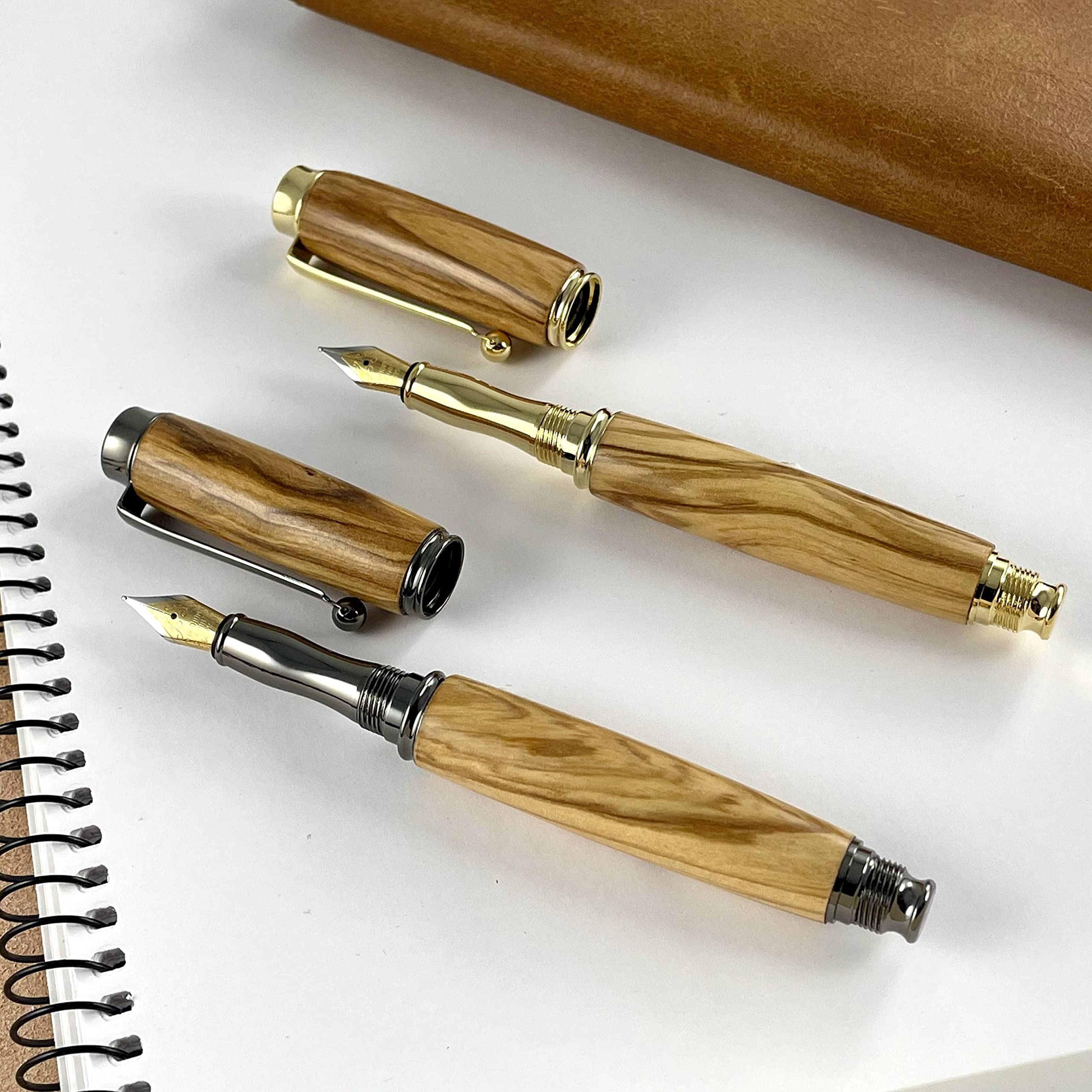 Stylo Plume Premium Bois Olivier d’Italie, Fabriqué à la Main en France, Cadeau Stylo Personnalisé avec Gravure, Livré avec boîte Métal | Cadeau Entreprise, Noël, Anniversaire, Mariage