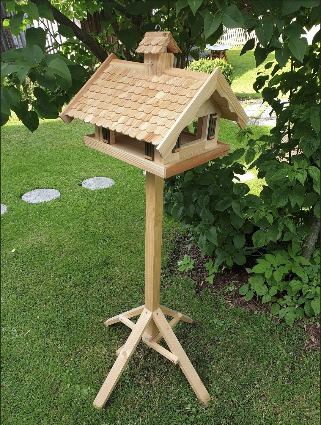 Almhütte Vogelhaus Futterhaus Lärchenholzdach Almhütte Häuschen mit Ständer A-10