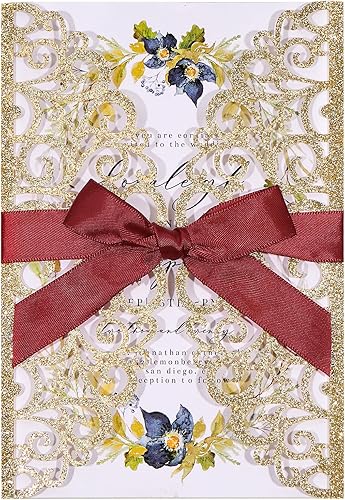 Mabbcoo 50 invitaciones de boda con purpurina dorada con sobres y tarjetas de confirmación y cinta burdeos cortada con láser, kits de invitación