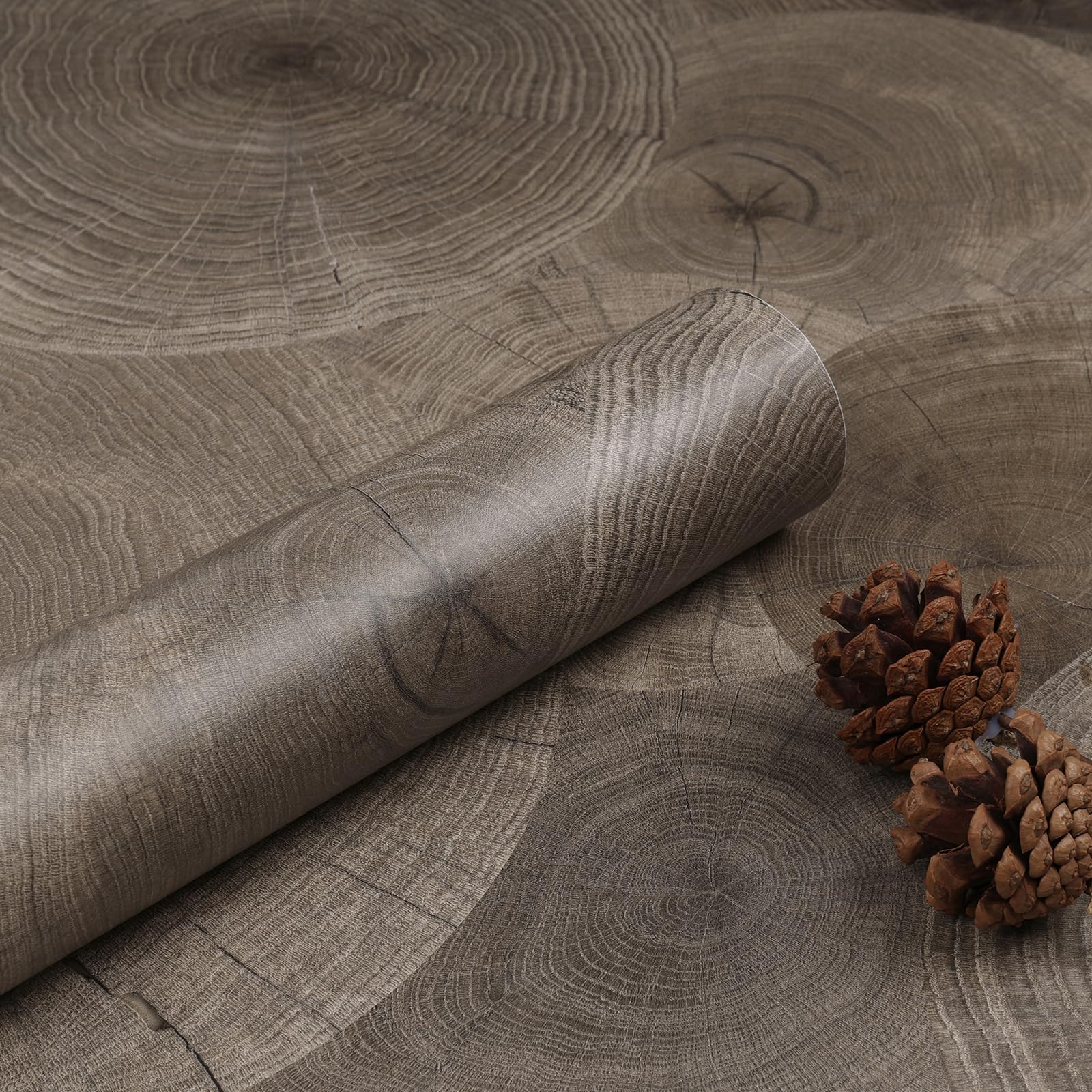 Papier peint en bois rustique pour rénover facilement une chambre sans colle