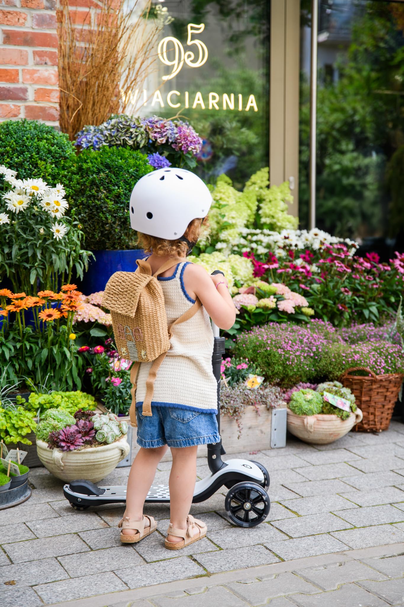 Trottinette Enfant 3 Roues MoMi SAN 2 en 1, Guidon réglable (60/66/72 cm), Pliable, Roues LED avec roulements ABEC-7, Frein à Pied, légère (2,7 kg)