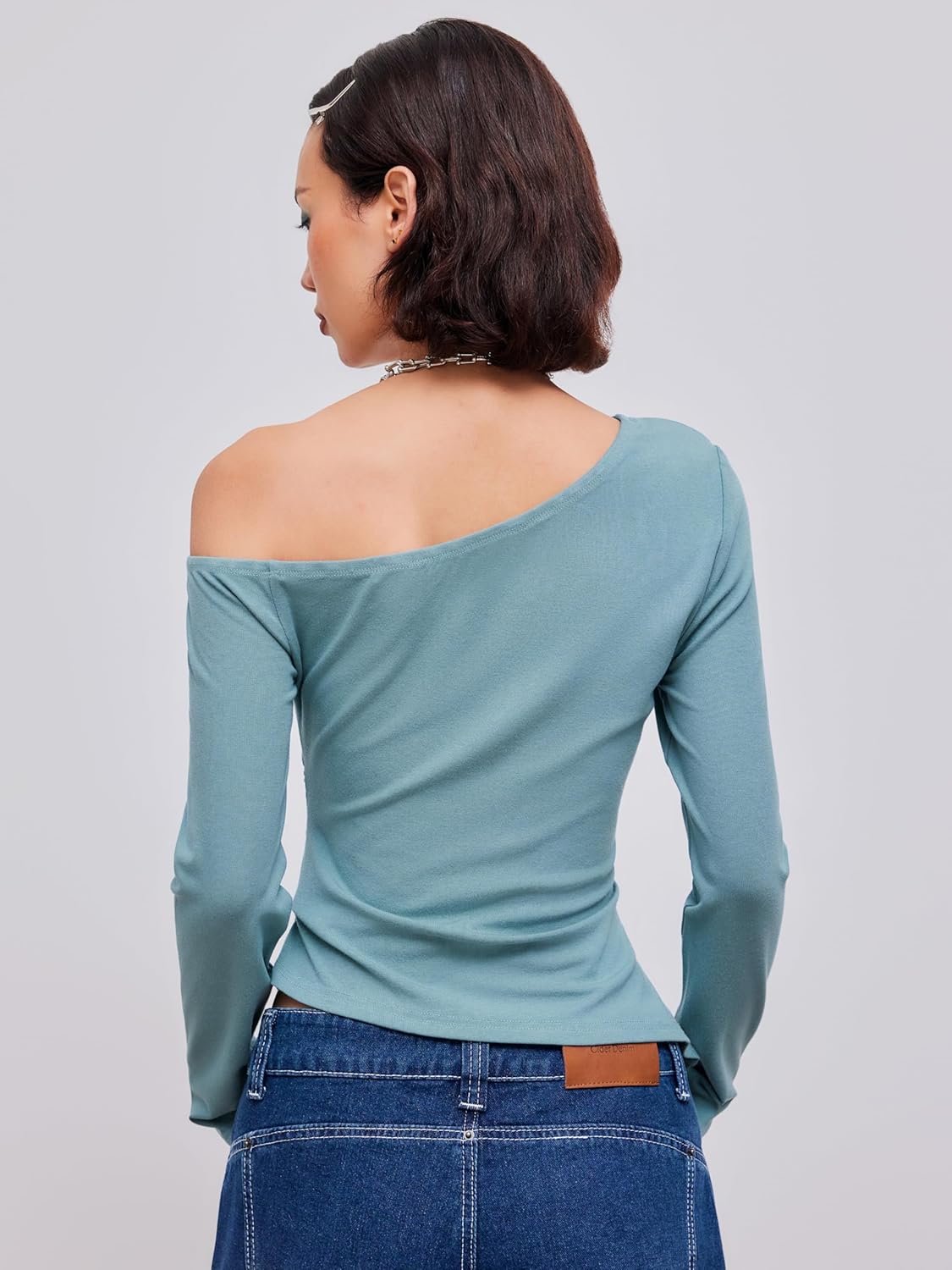 CIDER Women's Asymmetrical Neck Off The Shoulder Tops Ruched Long Sleeve Going Out Tops - Image 4