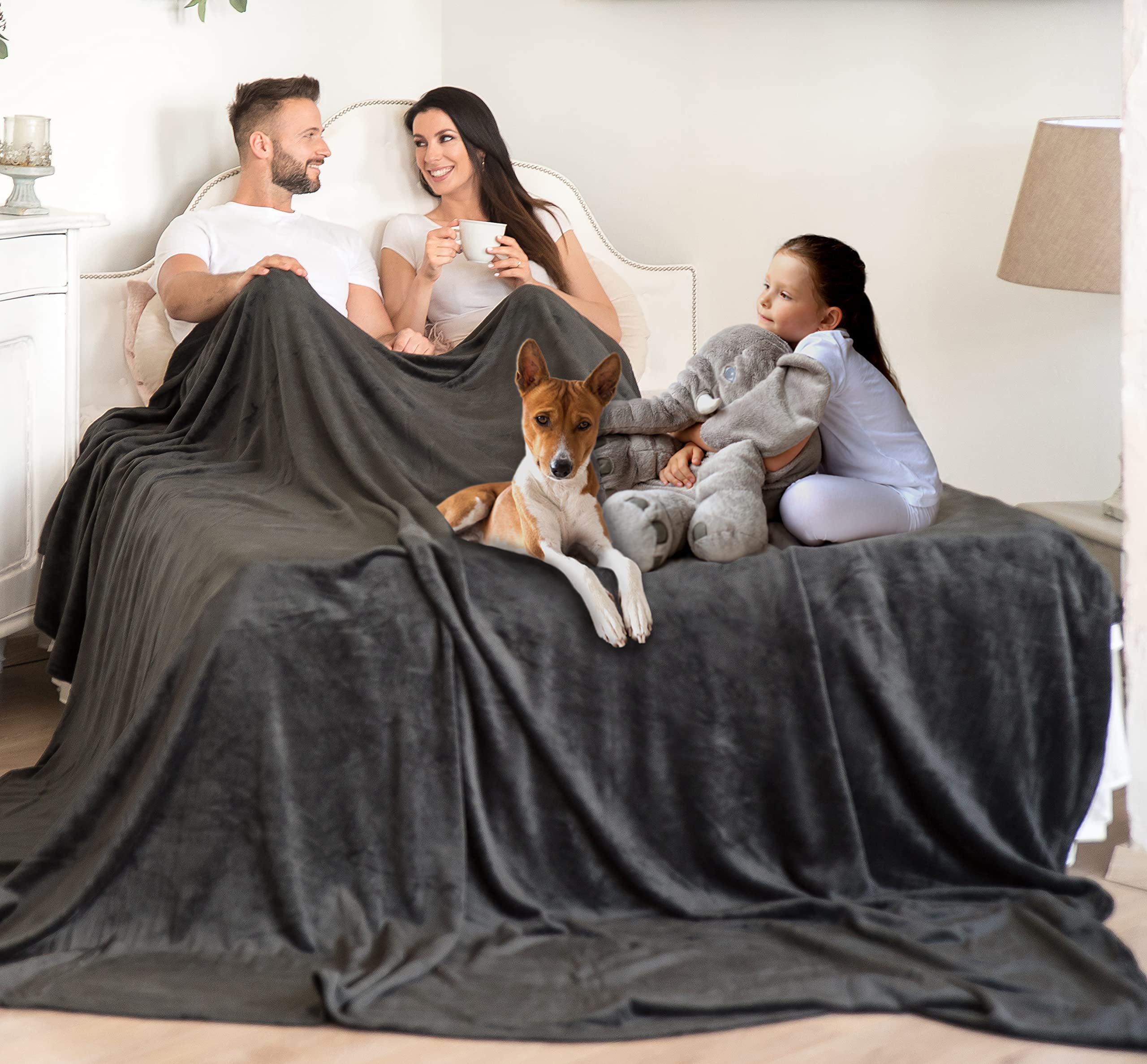 Big Blanket – 10’x10’ Large Throw Blanket – Soft Fleece – Comfortable & Breathable – Lightweight & Machine Washable – Black
