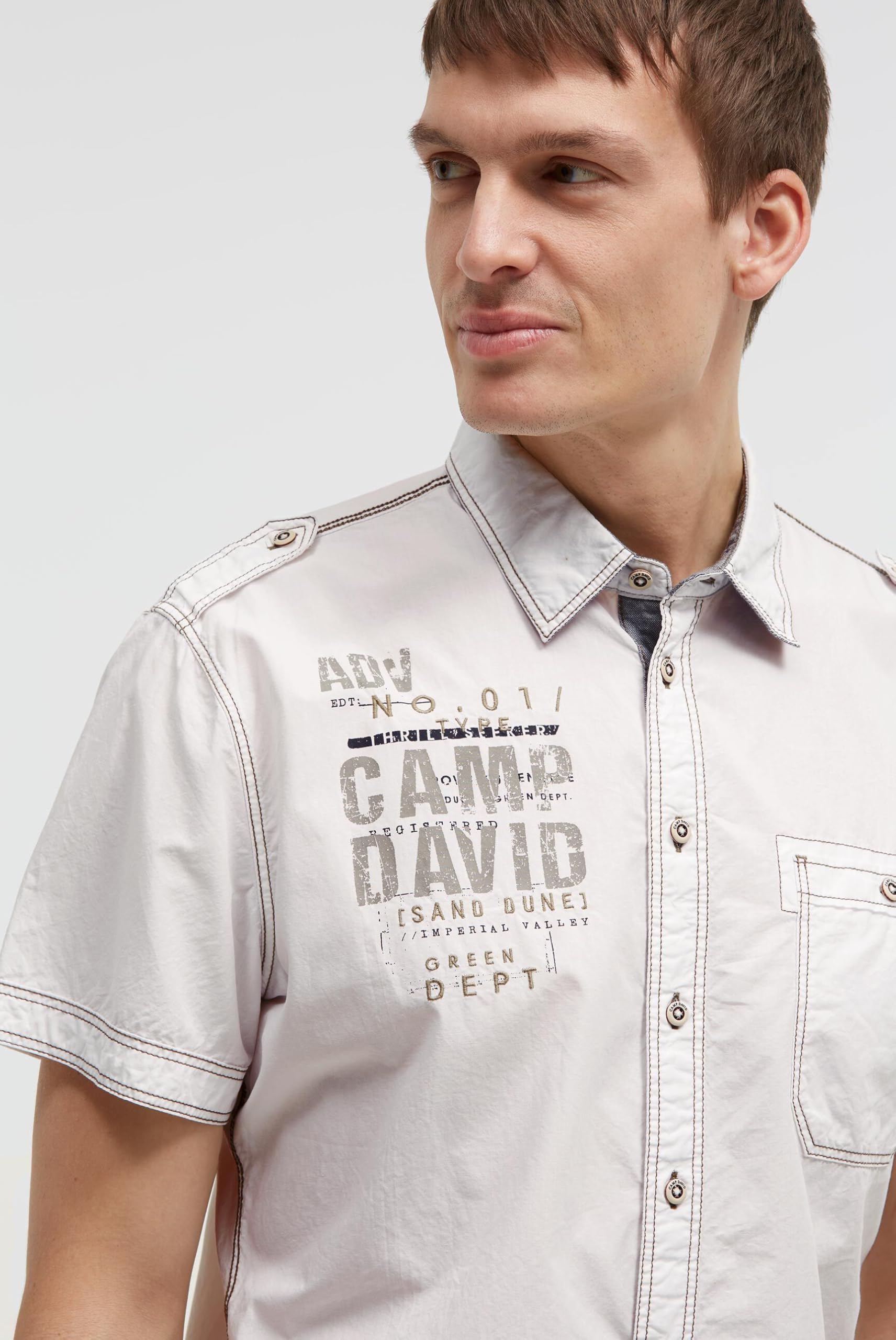 Camp David Herren Hemd mit Back-Print, Brusttasche und Stickereien