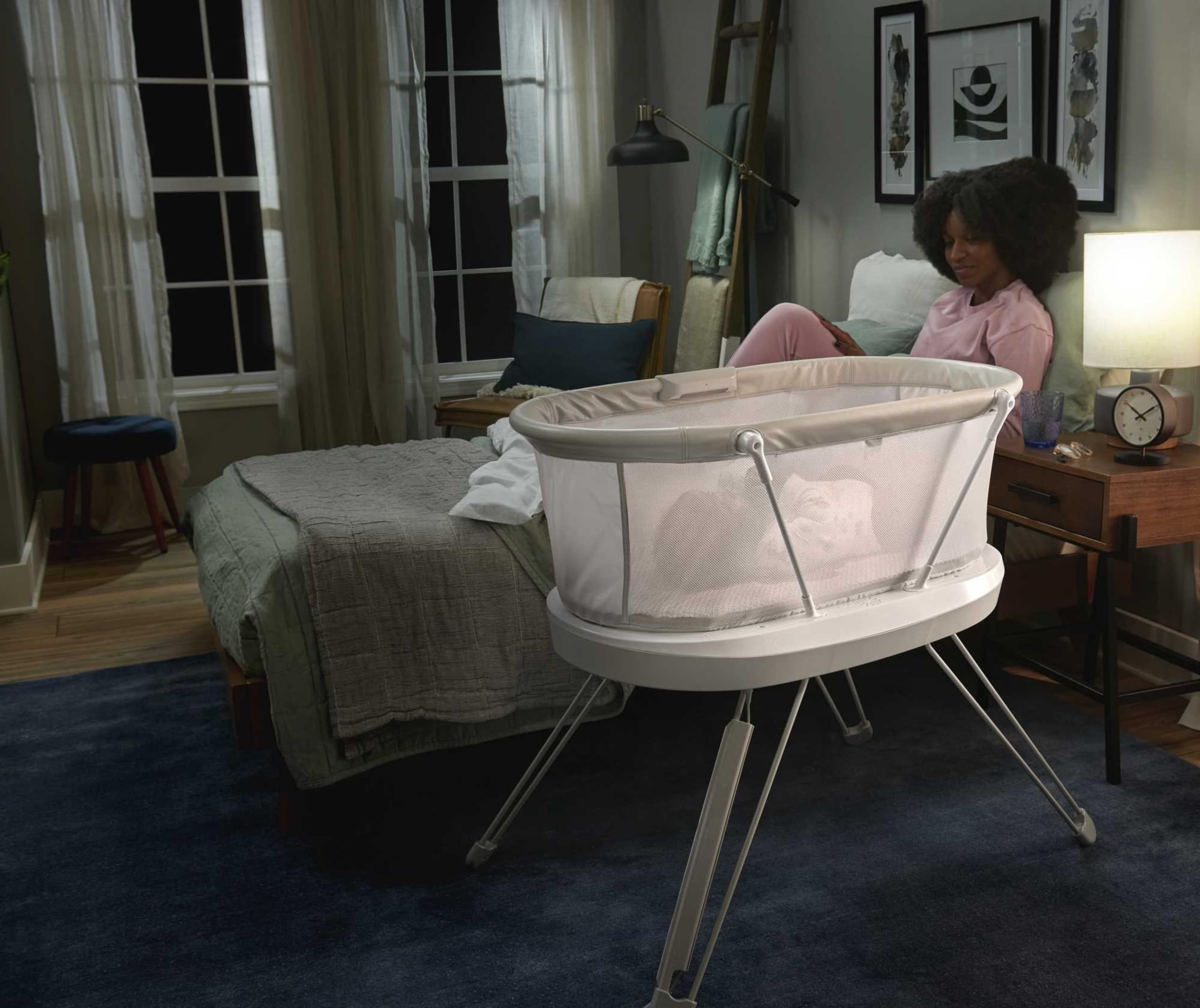 Fisher-Price Cuna Moises - Producto para Bebés - con Luces, Sonidos y Vibraciones - App Smart Connect - Regalo para Bebés de 0+ Meses, GXL76