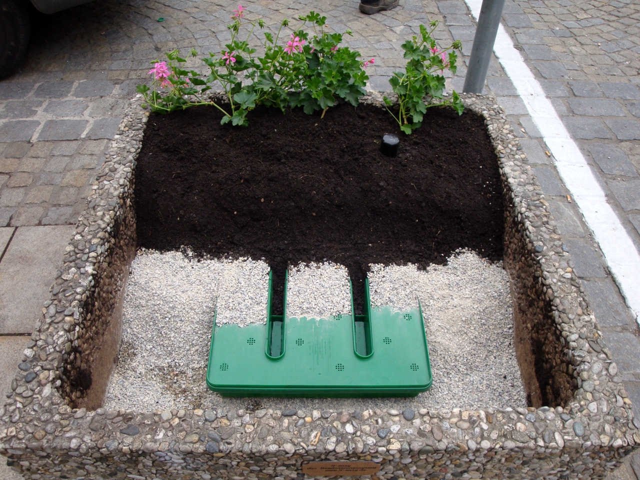 Regadio Bewässerungssystem von Garten.cool, ehemals G-easy Grabbewässerungssystem – bruchfeste & frostsichere Bewässerung für Gräber, Garten & Zuhause, 1 Set